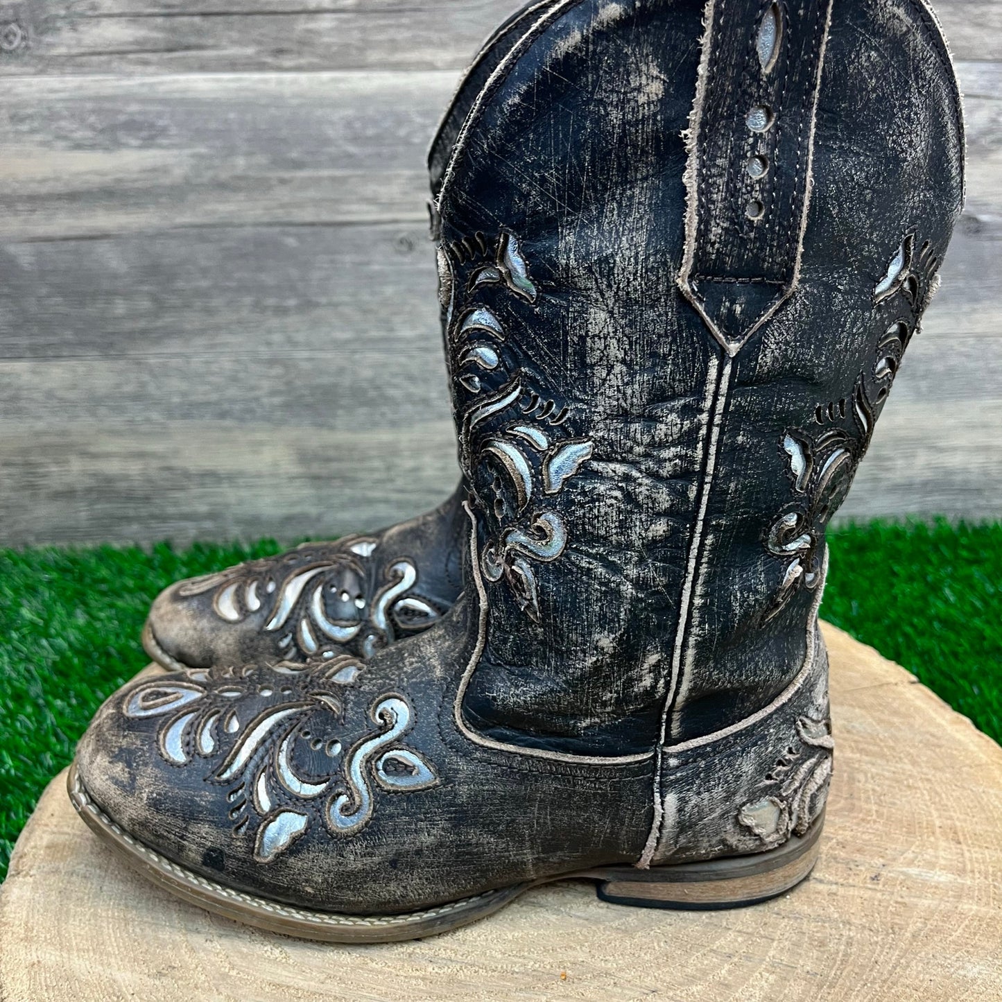 Roper Youth - Size 3 - Distressed Black Cutout Square Toe Cowboy Boots 0671