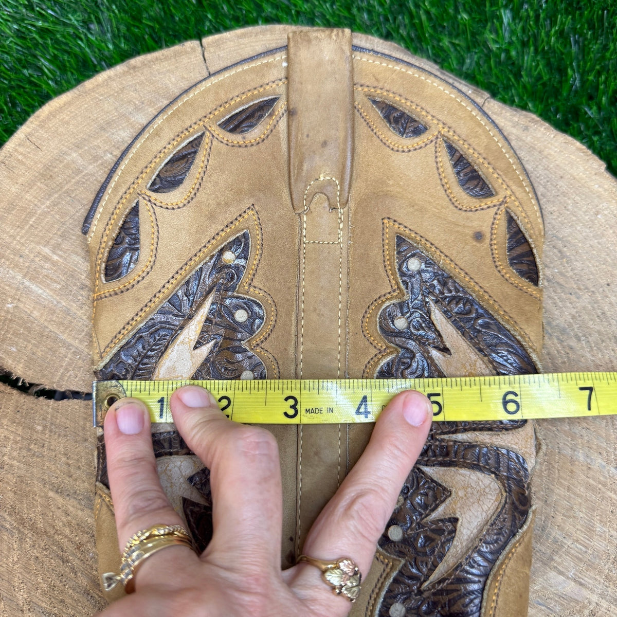 Miss Capezio Women - Size 7.5M - Vintage Tan Suede Butterfly Cowboy Boots L486