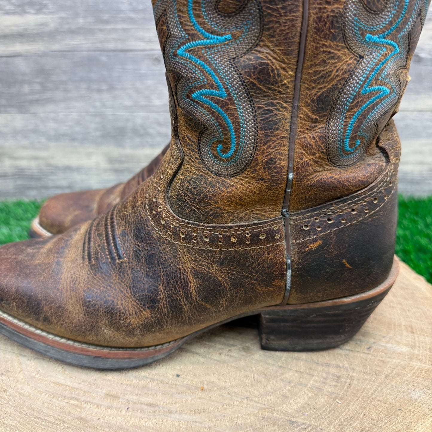 Justin Women - Size 7B - Brown/Turquoise Square Toe Cowboy Boots Style SVL7311