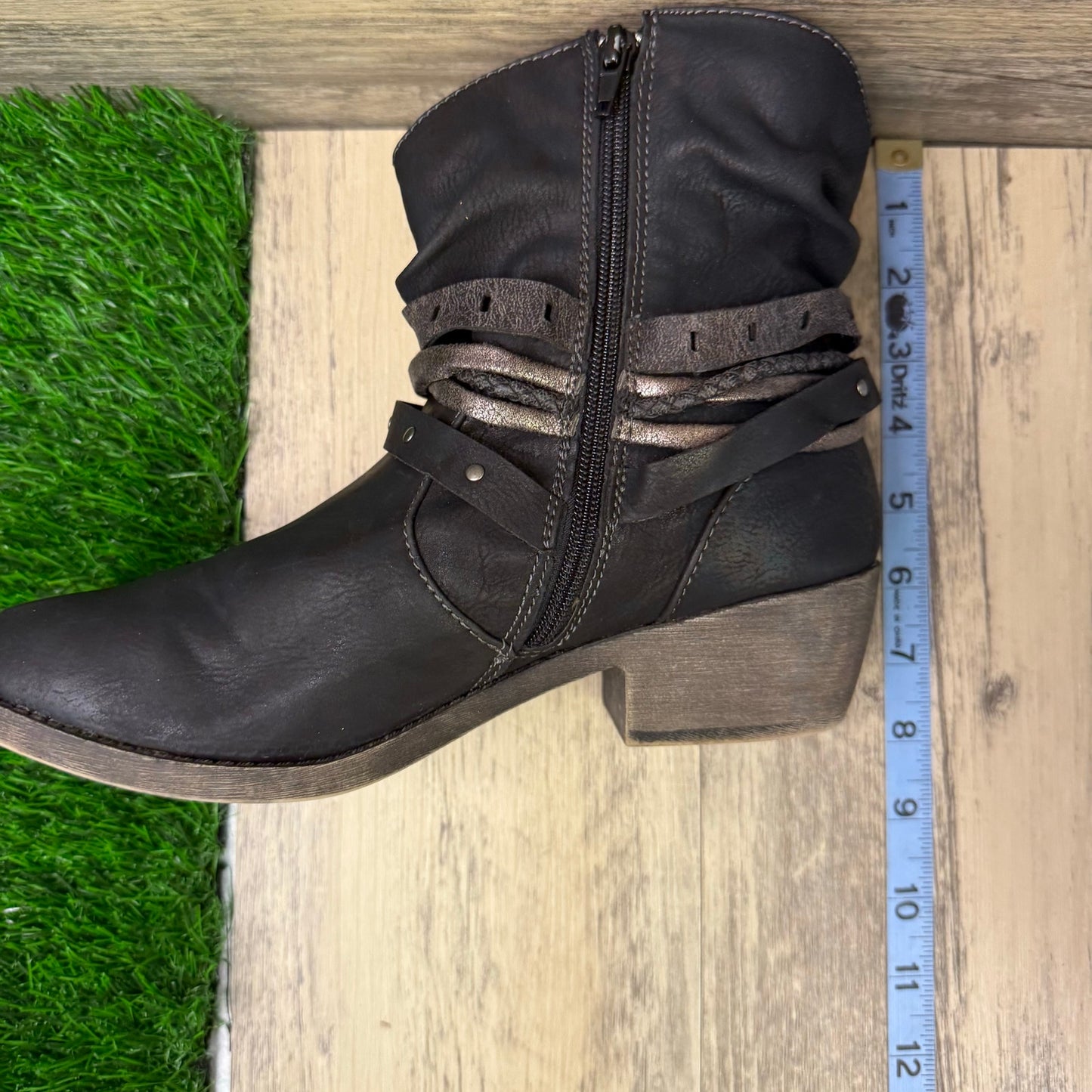 Jellypop Women - Size 9M - Black Harness Faux Leather Ankle Zipper Boots