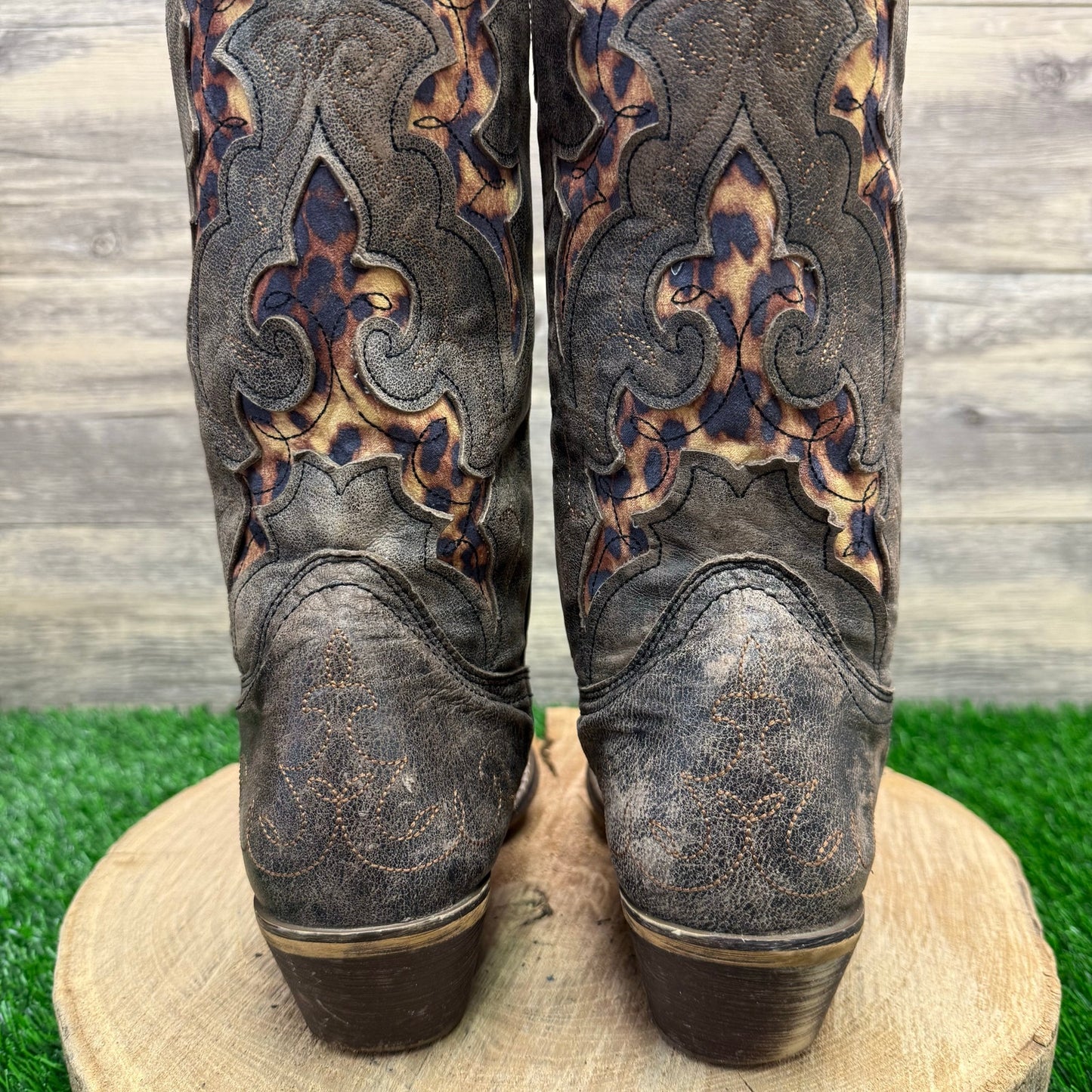 Laredo Women - Size 8M - Brown Leopard Inlay Snip Toe Cowboy Boots 52130