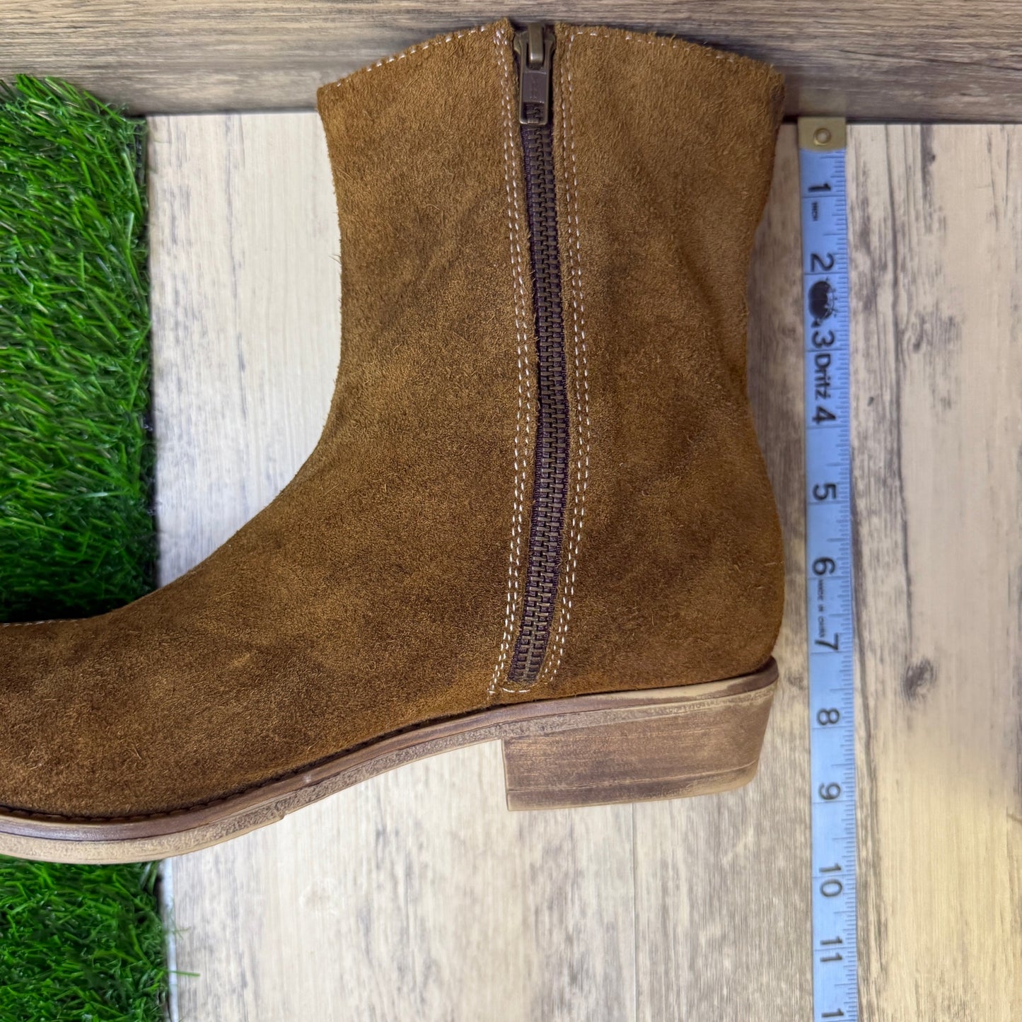 Boots Women - Size 9.5 - Brown Suede Ankle Zipper Boots
