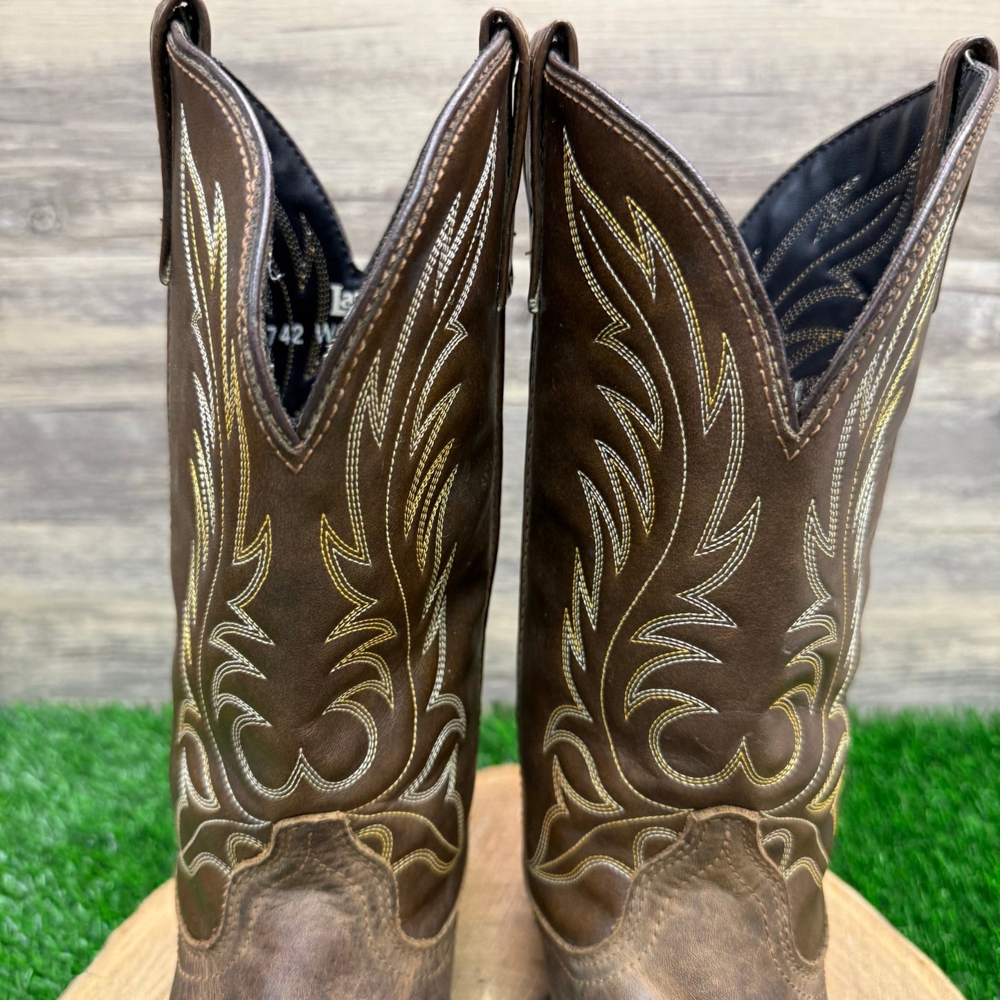 Laredo Women - Size 9M - Brown Cowboy Boots Style 5742