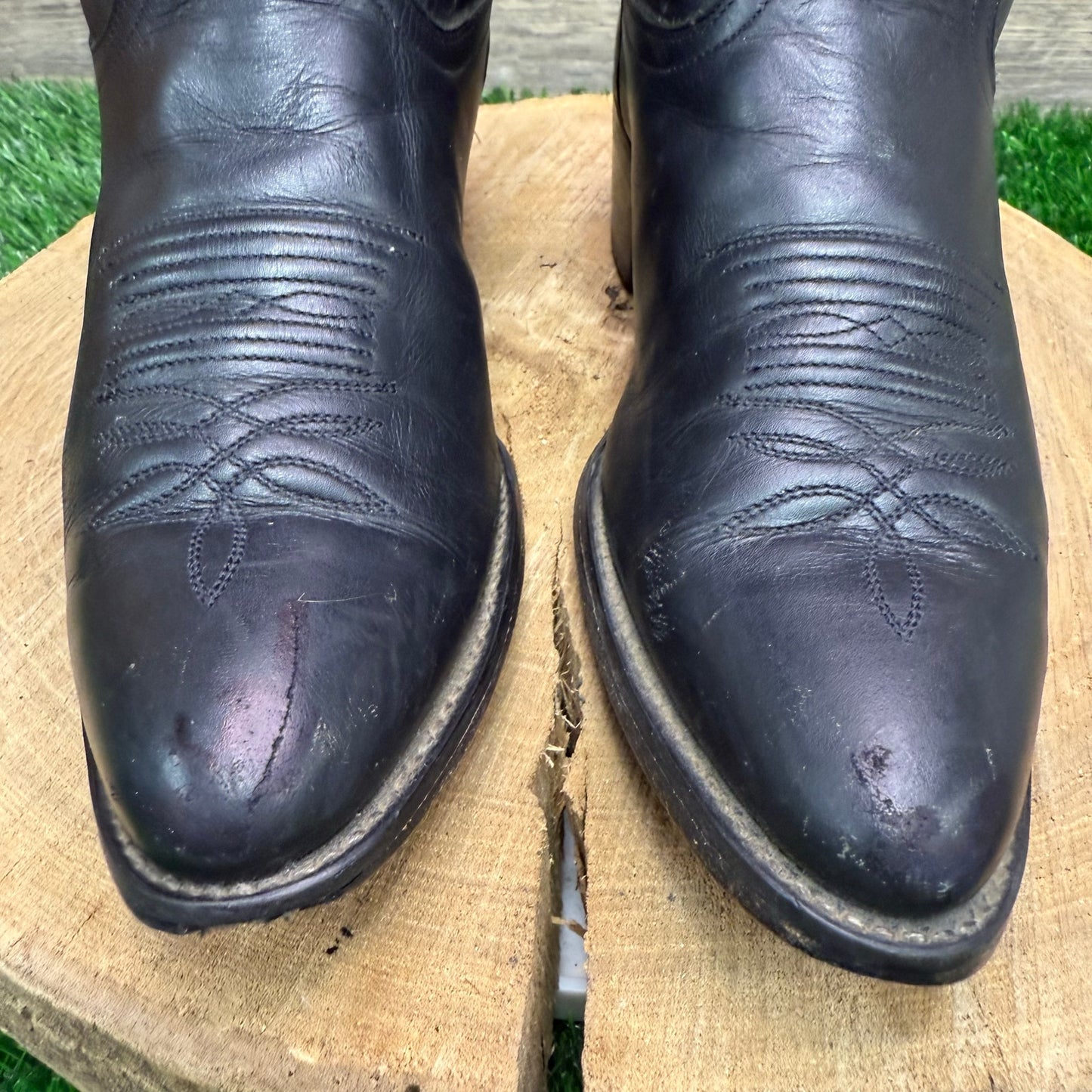 Justin Women - Size 7.5B - Black Cowboy Boots Style L4911