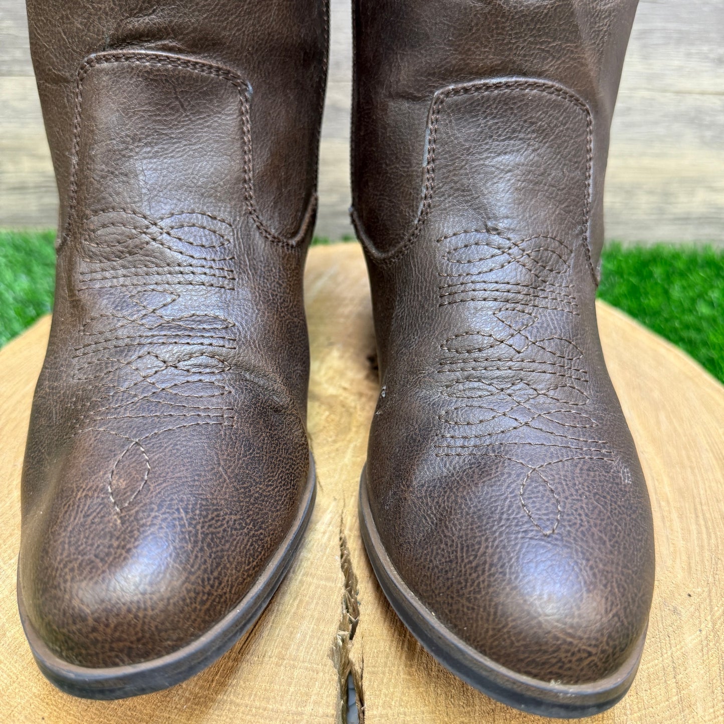 Mossimo Supply Co. Women - Size 10 - Dark Brown Tall Faux Leather Boots 17730