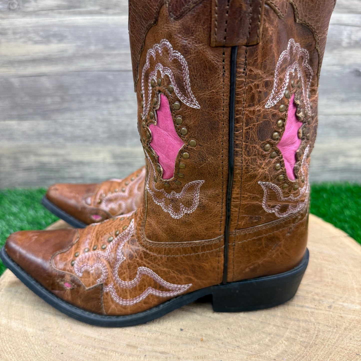 Smoky Mountain Youth - Size 2.5R - Tan/Pink Studded Cowboy Boots Style 3866C