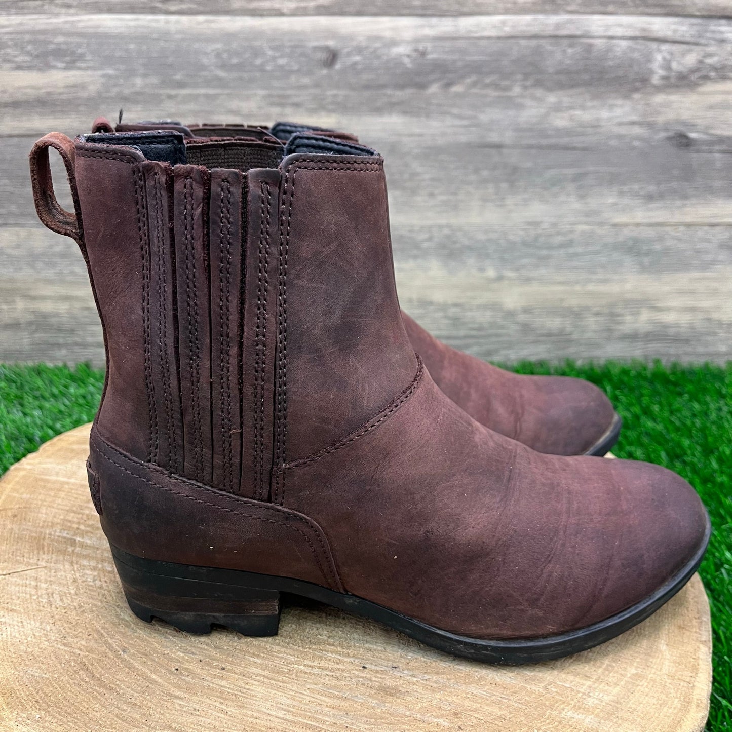Sorel Women - Size 7.5 - Brown Lolla Chelsea Ankle Boots NL3078-908