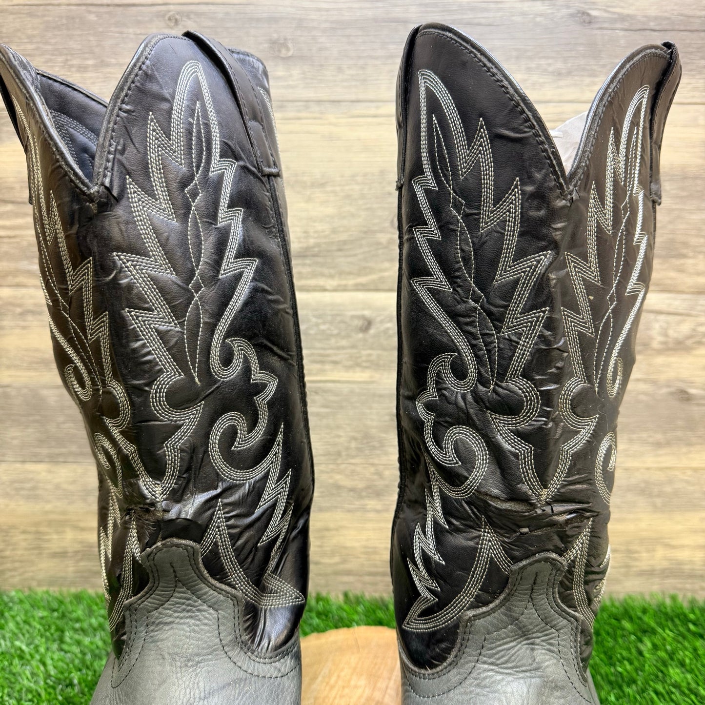 Laredo Men - Size 11.5D - Gray / Black Lizard Print Wingtip Cowboy Boots 6782