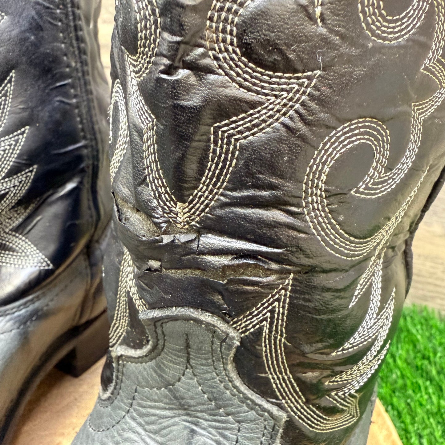 Laredo Men - Size 11.5D - Gray / Black Lizard Print Wingtip Cowboy Boots 6782