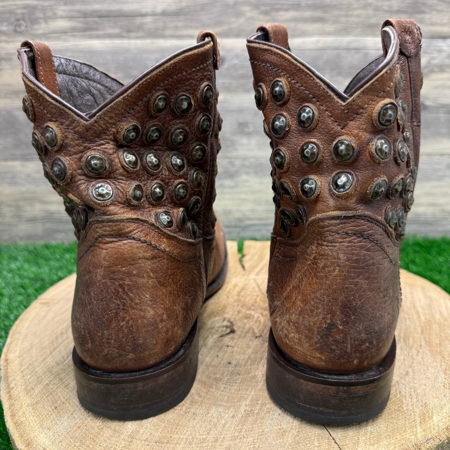 Frye Women - Size 8B - Brown Wyatt Disco Studded Ankle Boots 76684