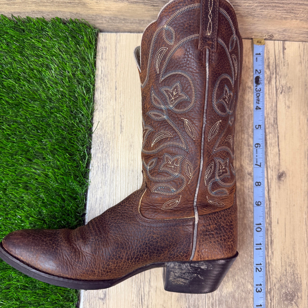 Ariat Women - Size 6B - Brown Heritage Cowboy Boots Style 10001017
