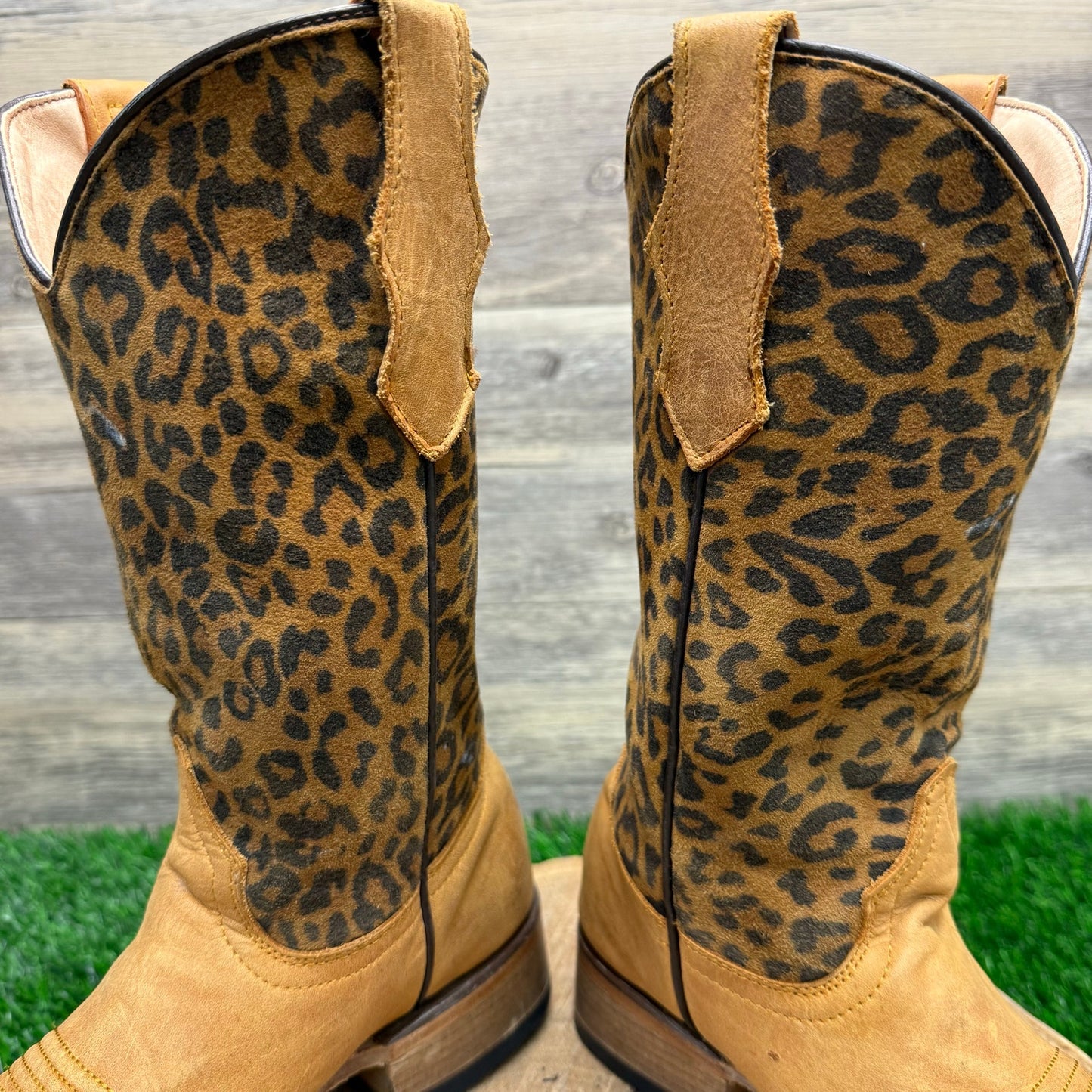 Circle G Youth - Size 2.5 - Tan Leopard Print Square Toe Cowboy Boots J7104