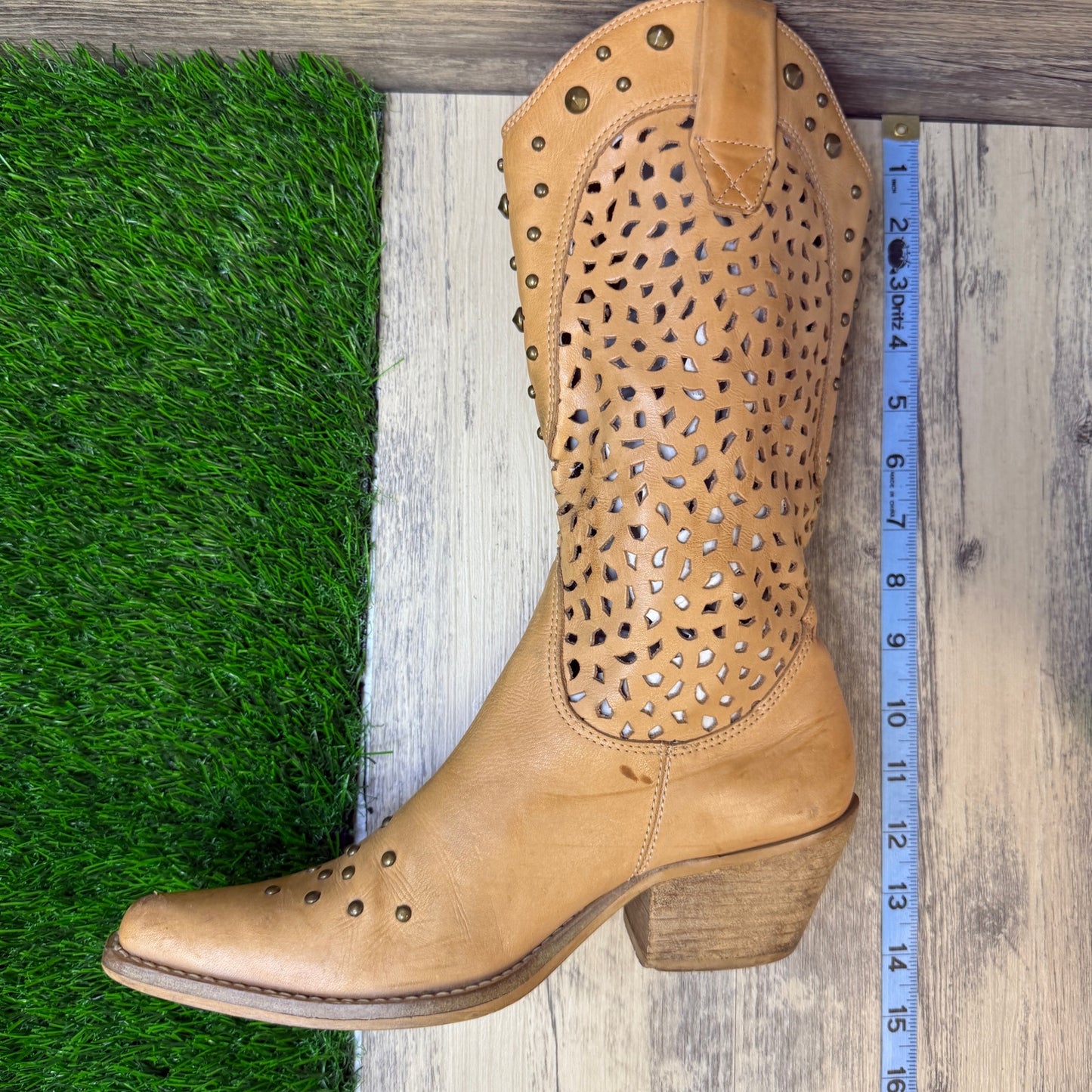 Penny Loves Kenny Women - Size 7M - Sand Waffle Studded Boots Style Holy Cow