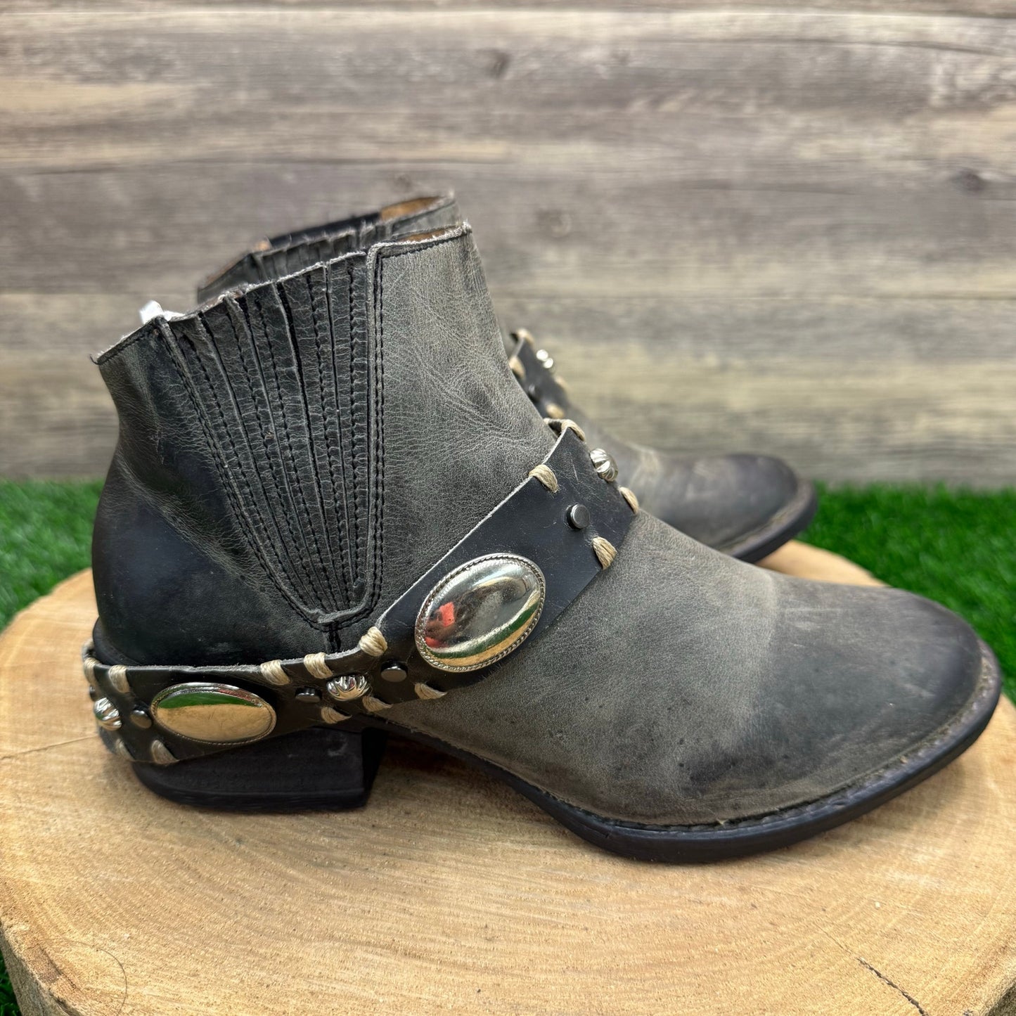 Circle G Women - Size 7 - Charcoal Black Harness Ankle Boots 05064