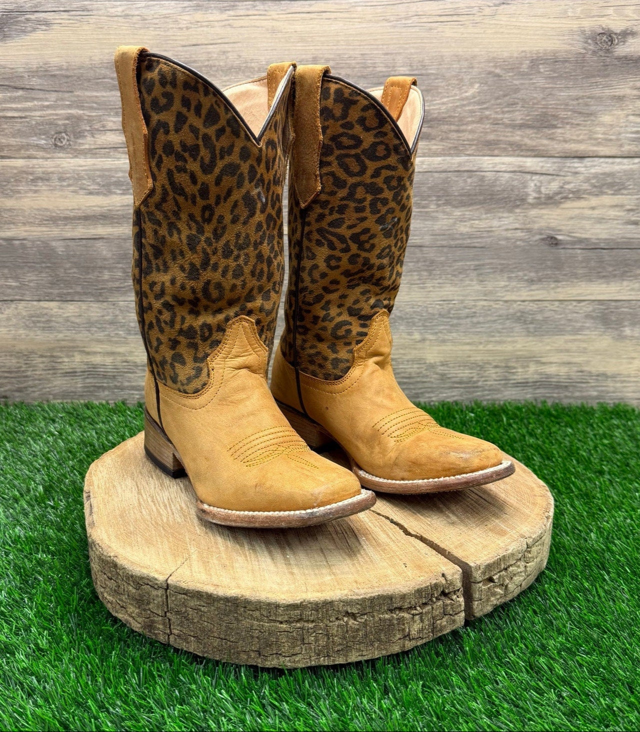 Circle G Youth - Size 2.5 - Tan Leopard Print Square Toe Cowboy Boots J7104