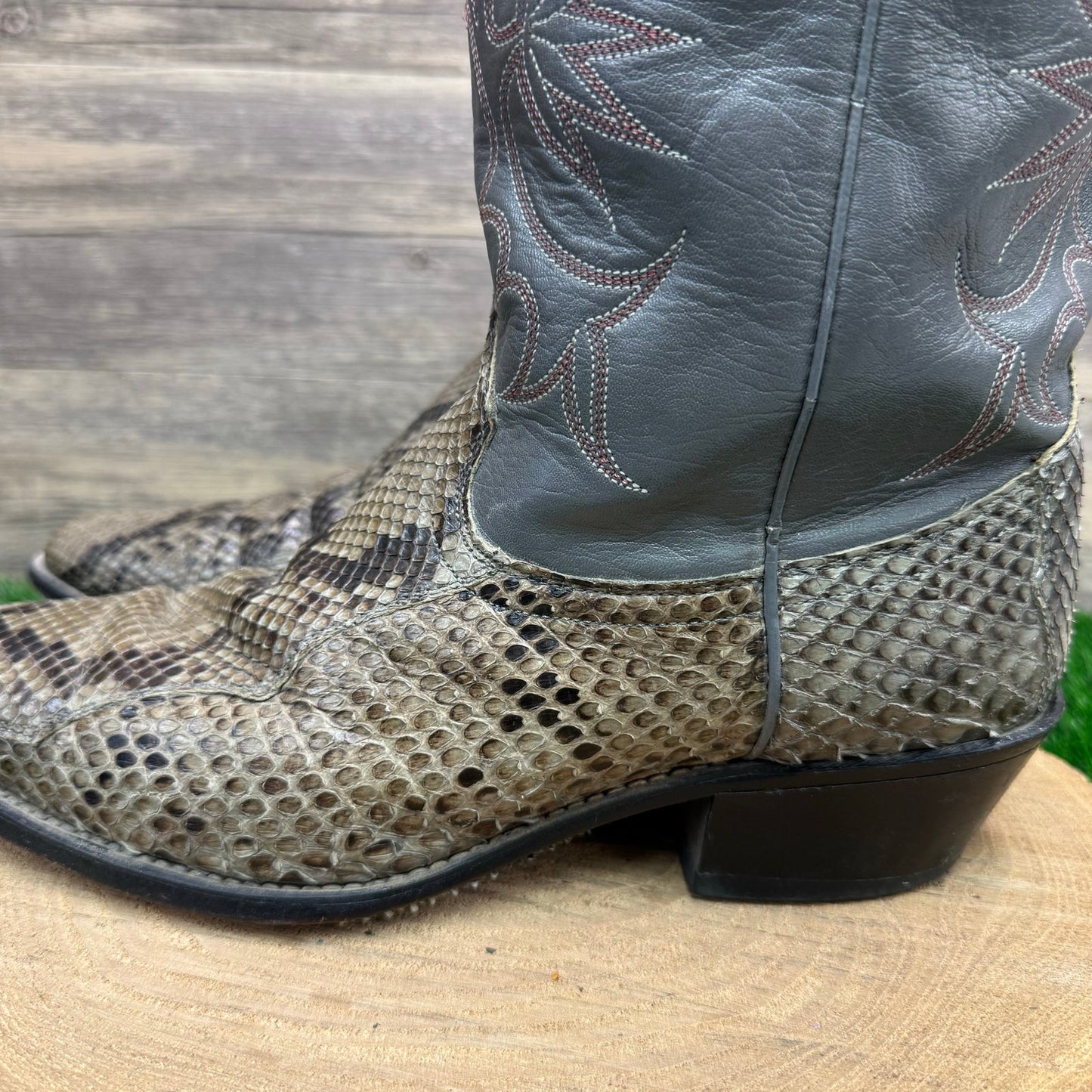 Acme Men - Size 12D - Vintage Gray Snake Cowboy Boots Style 0897