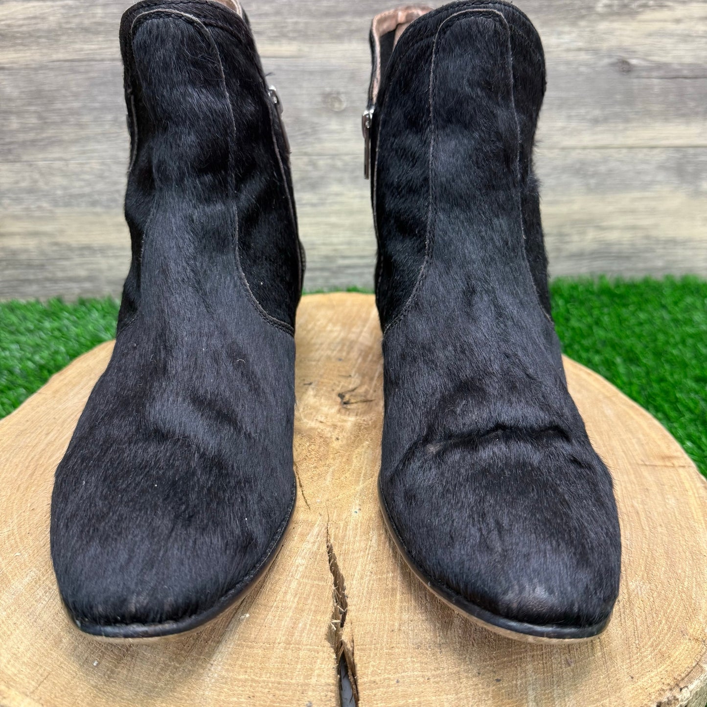 YKK Women - Size 10 - Black Cowhide Ankle Zipper Boots