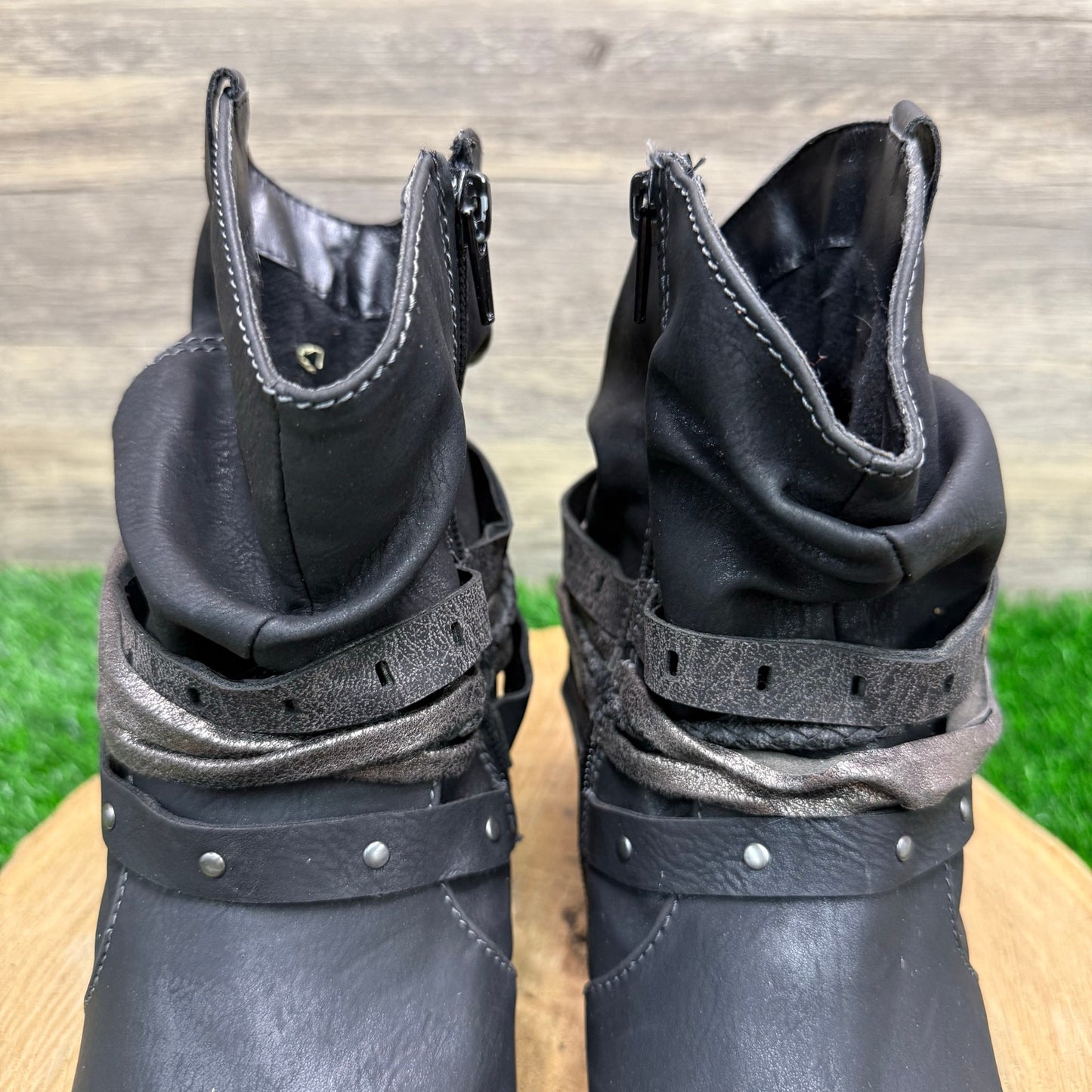 Jellypop Women - Size 9M - Black Harness Faux Leather Ankle Zipper Boots
