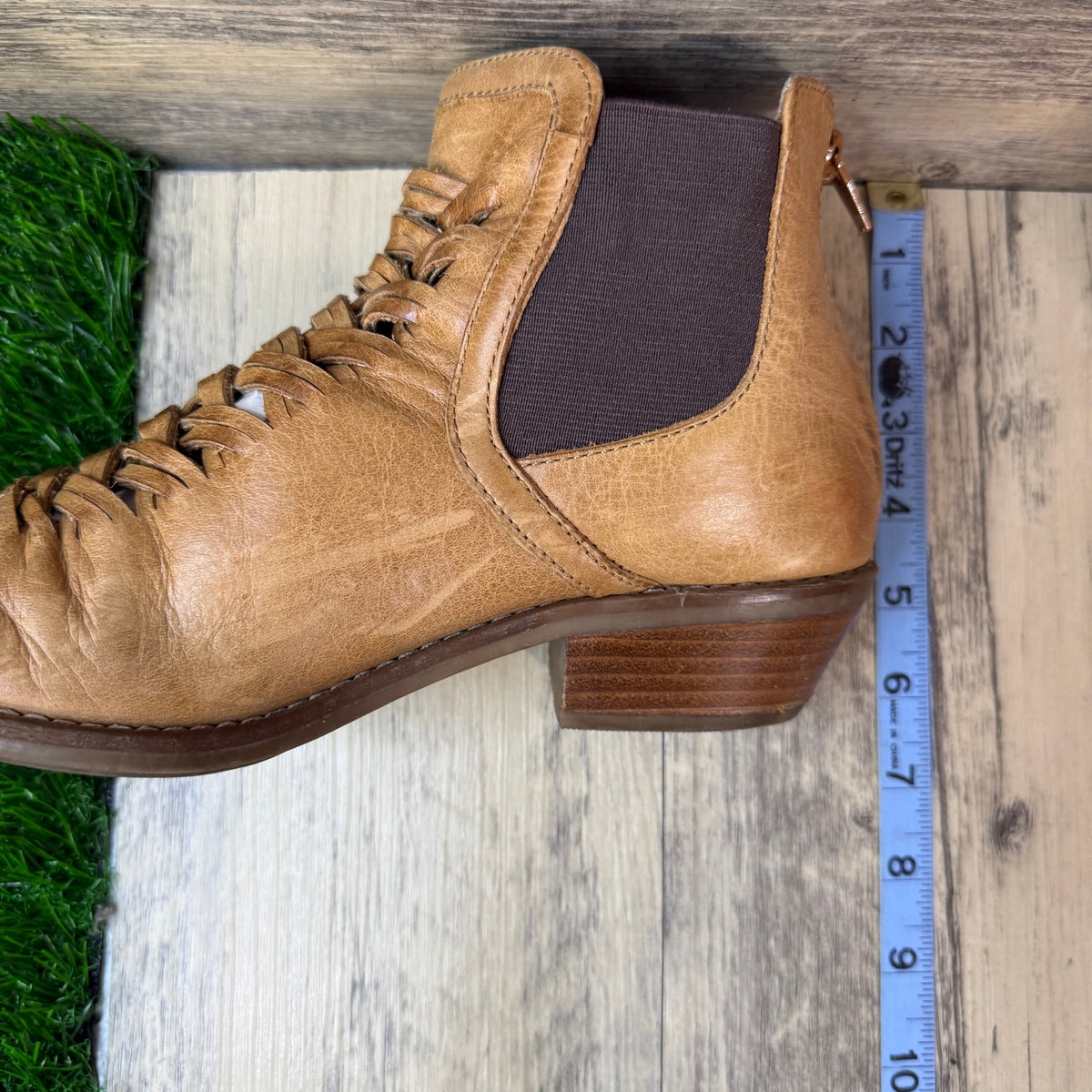 Sofft Women - Size 7.5 - Camel Basket Weave Ankle Boots