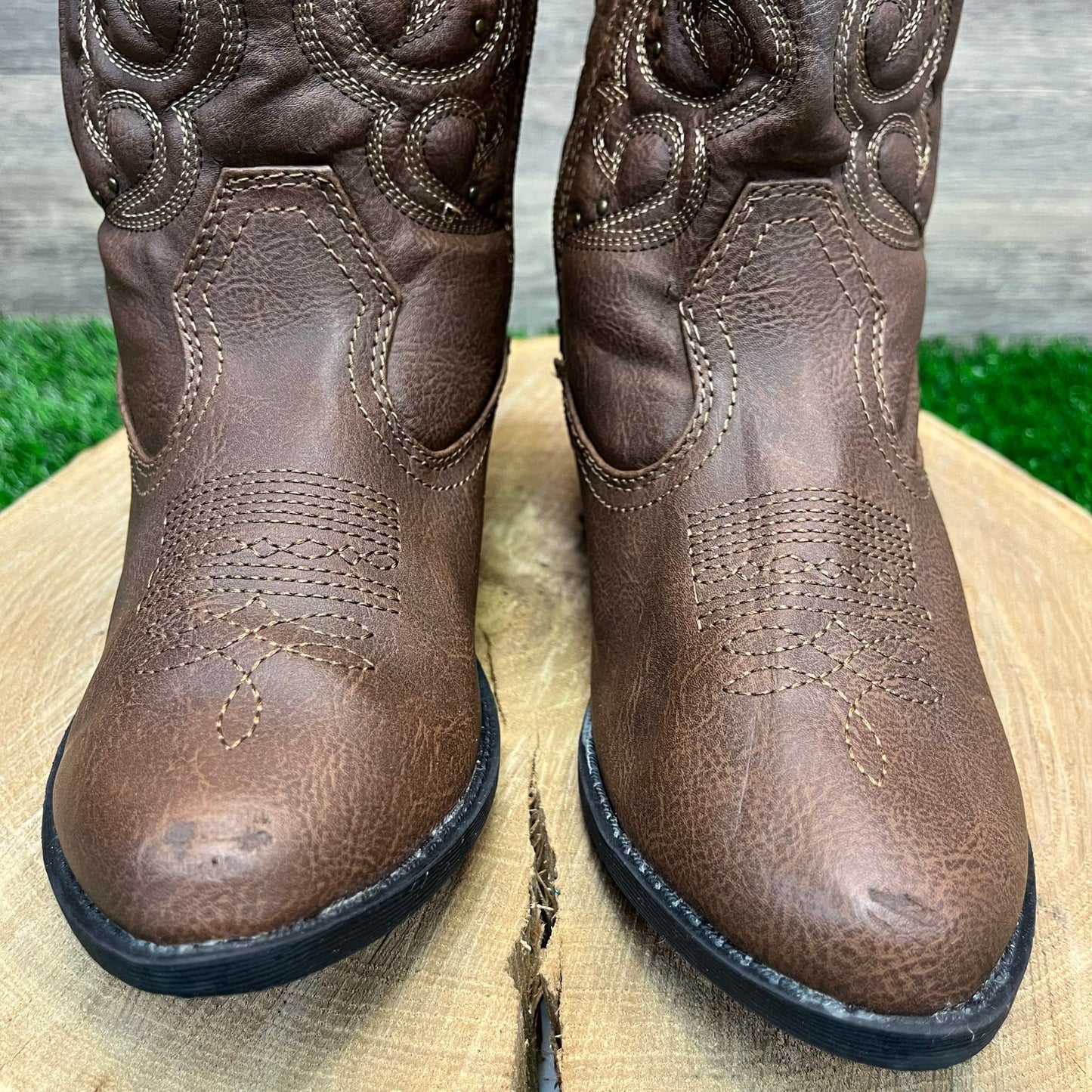 Cat & Jack Youth - Size 3 - Brown Studded Faux Leather Zipper Boots 17730