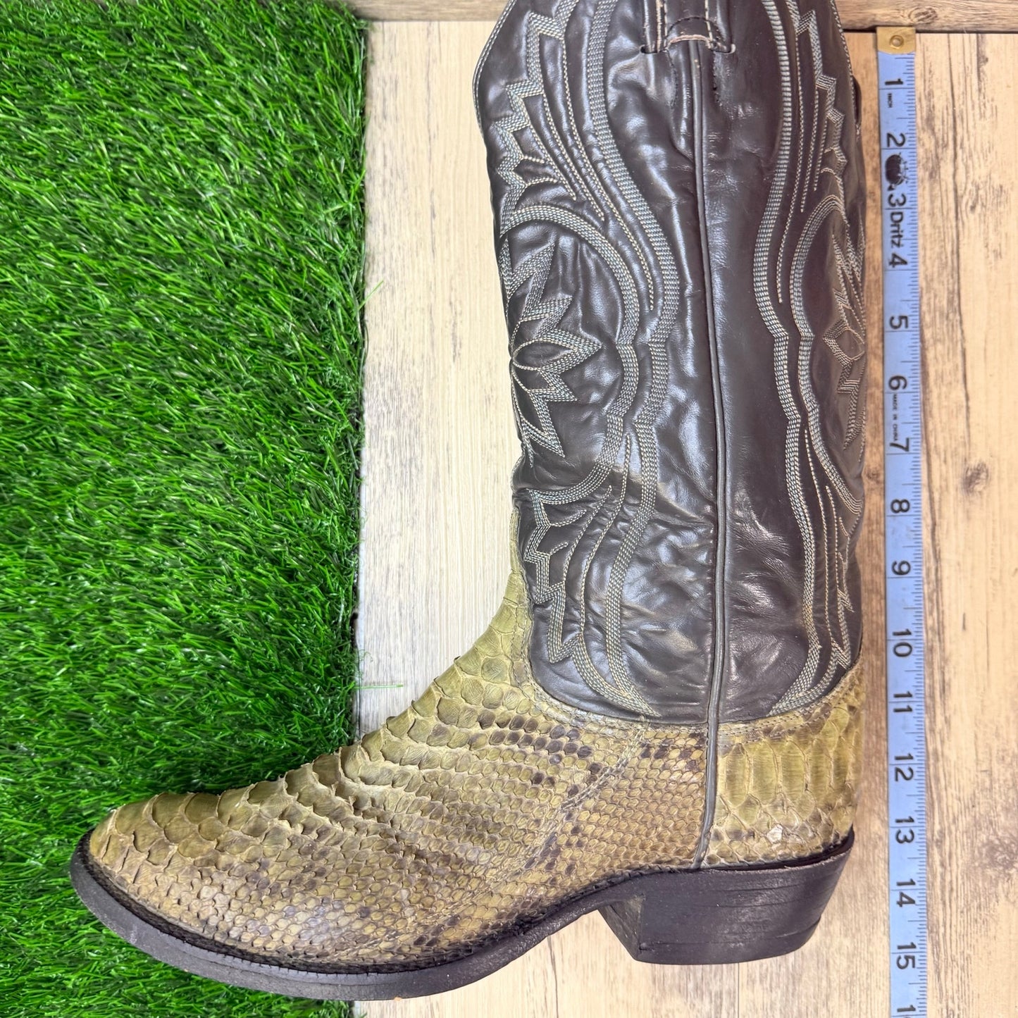 Tony Lama Men - Size 8D - Vintage Gray Snake Western Cowboy Boots 8702