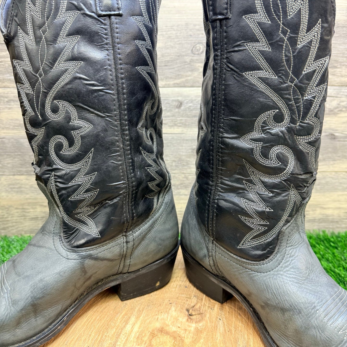 Laredo Men - Size 11.5D - Gray / Black Lizard Print Wingtip Cowboy Boots 6782