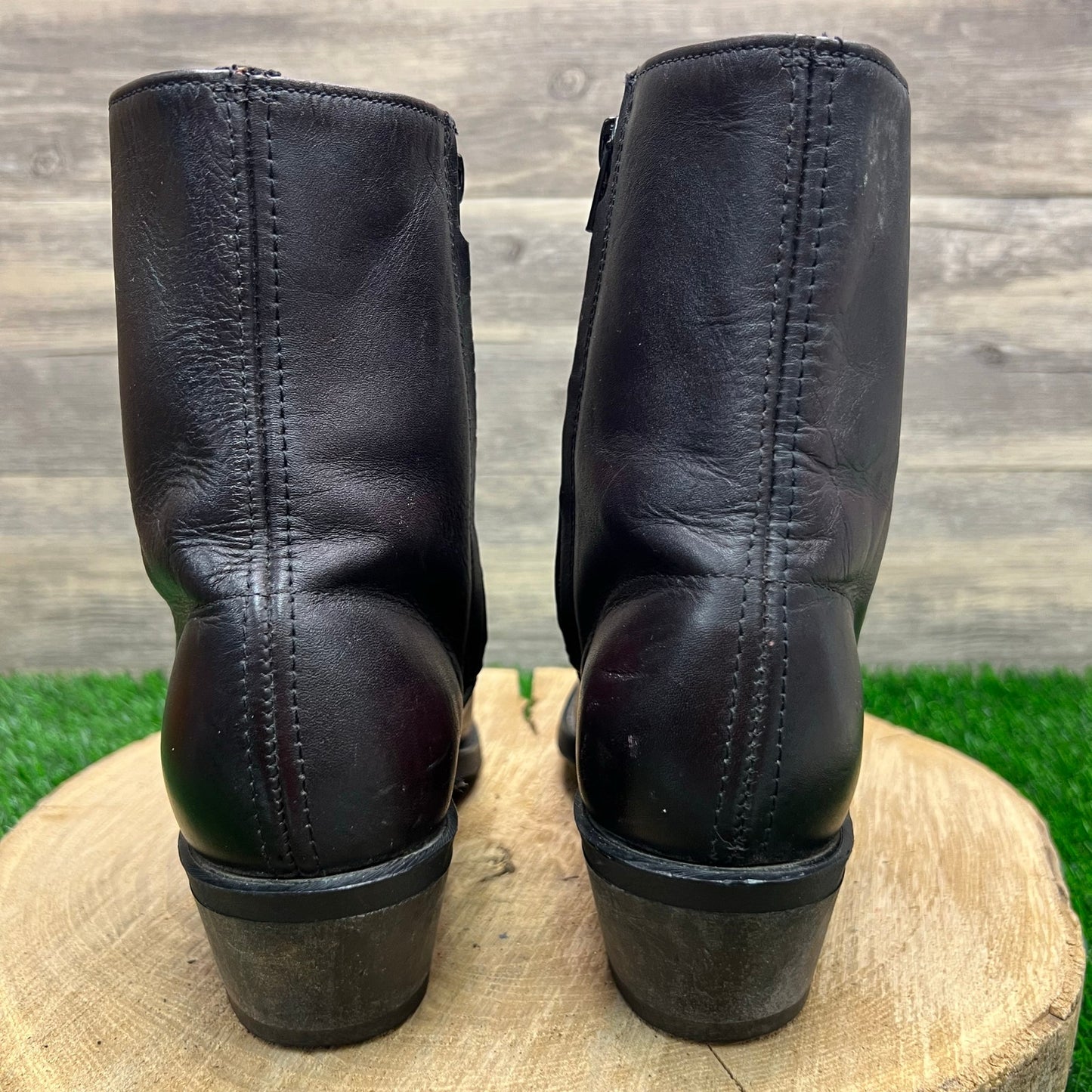 Unknown Men - Size 7D - Burgundy Zipper Ankle Boots 62008