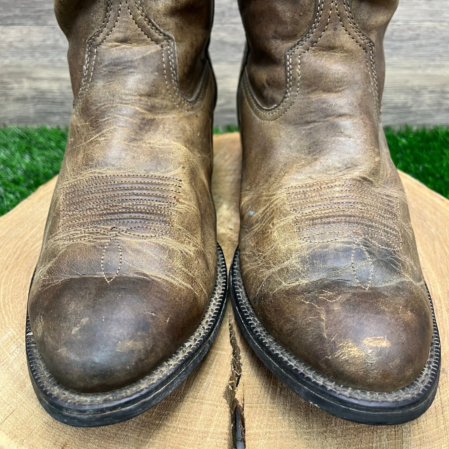 Ariat Men - Size 10D - Brown Pull On Cowboy Boots Style 34625