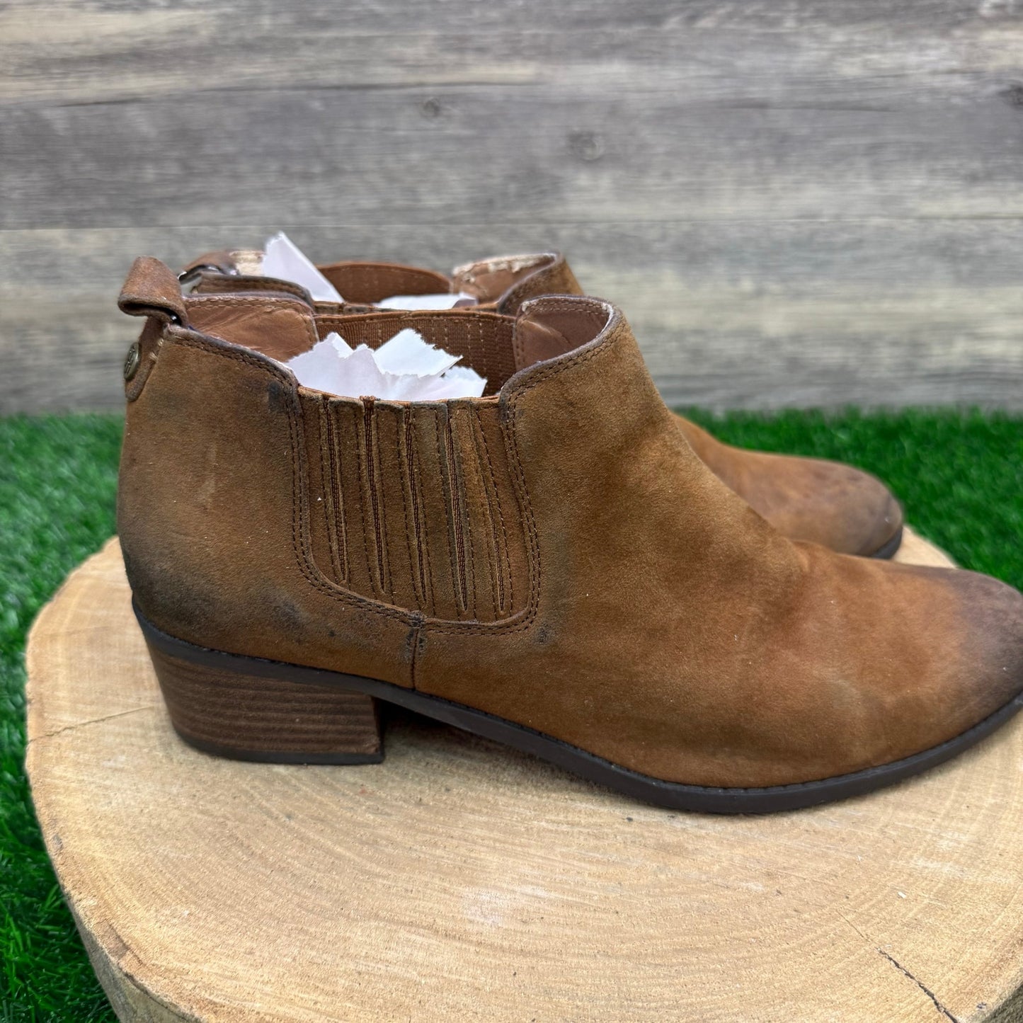 Tommy Hilfiger Women - Size 9.5M - Tan Suede Ankle Boots Style Twripley
