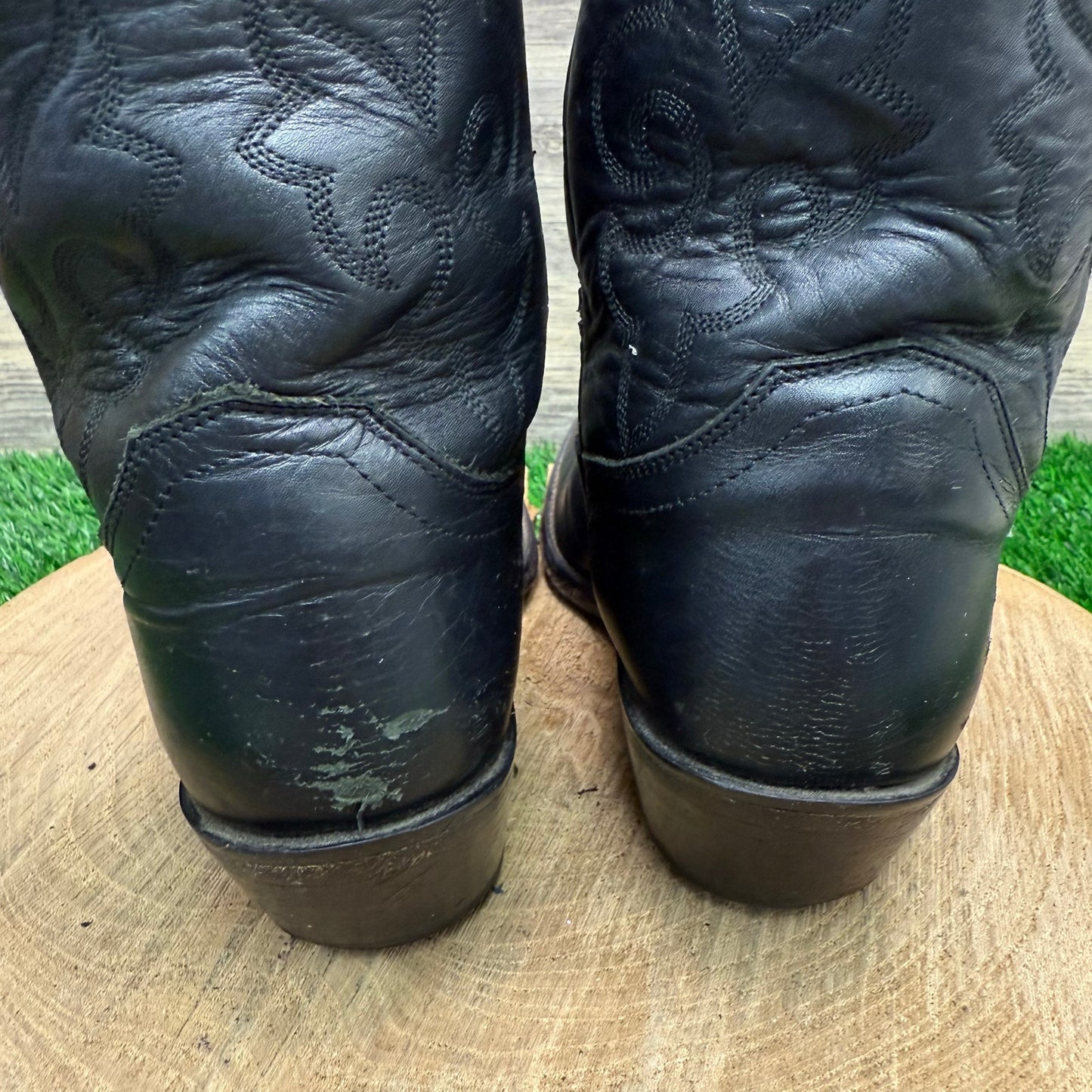 Justin Women - Size 7.5B - Black Cowboy Boots Style L4911