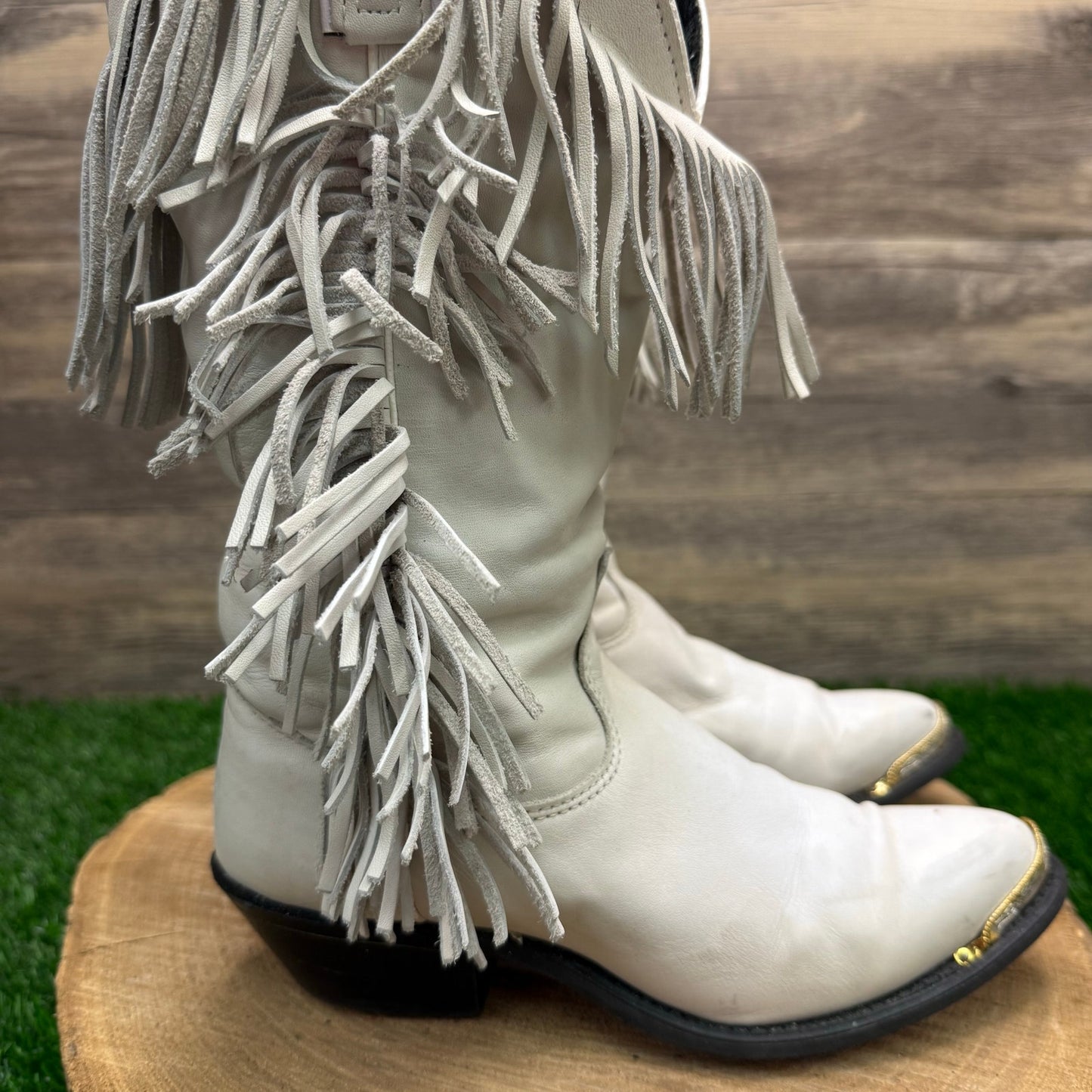 Capezio Women - Size 5M - Vintage White Fringe Toe Plate Cowboy Boots L699