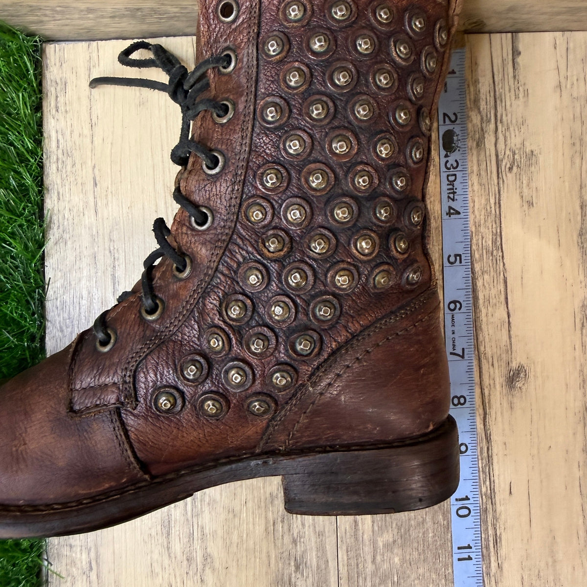 Frye Women - Size 7B - Brown Studded Lace Up Boots Style 76421