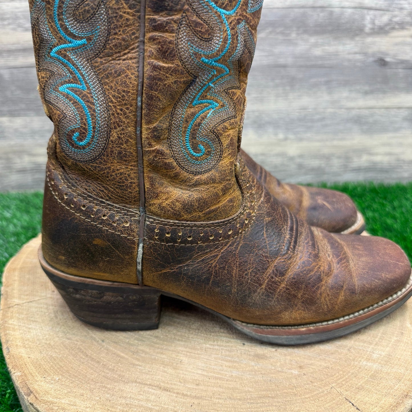 Justin Women - Size 7B - Brown/Turquoise Square Toe Cowboy Boots Style SVL7311