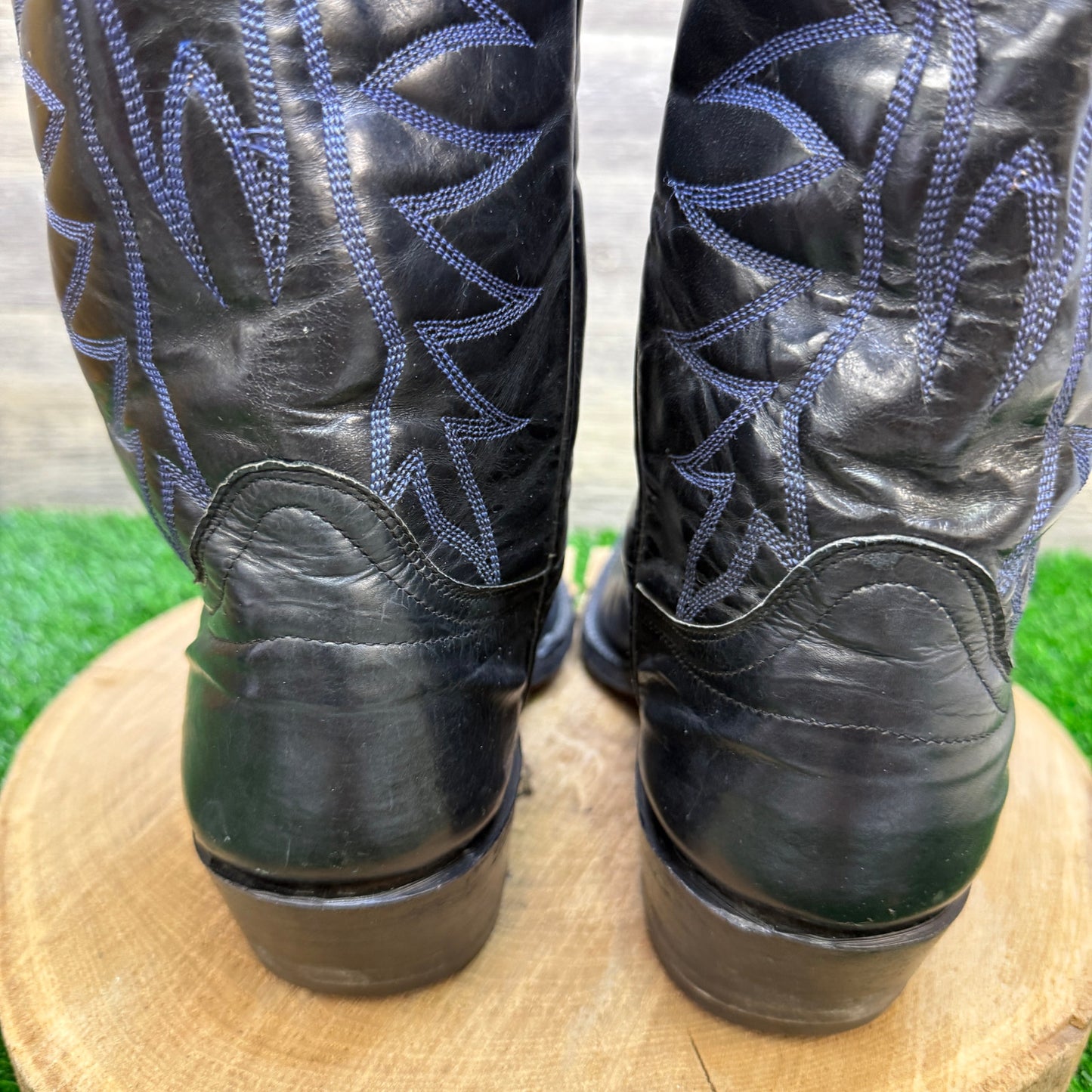 Unknown Men - Size 11.5B - Vintage Black/Blue Stitched Cowboy Boots Style J235