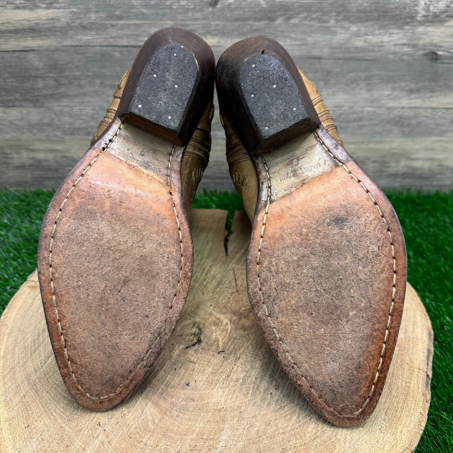 Zodiac Women - Size 9 - Vintage Tan Whip Stitch Cowboy Boots