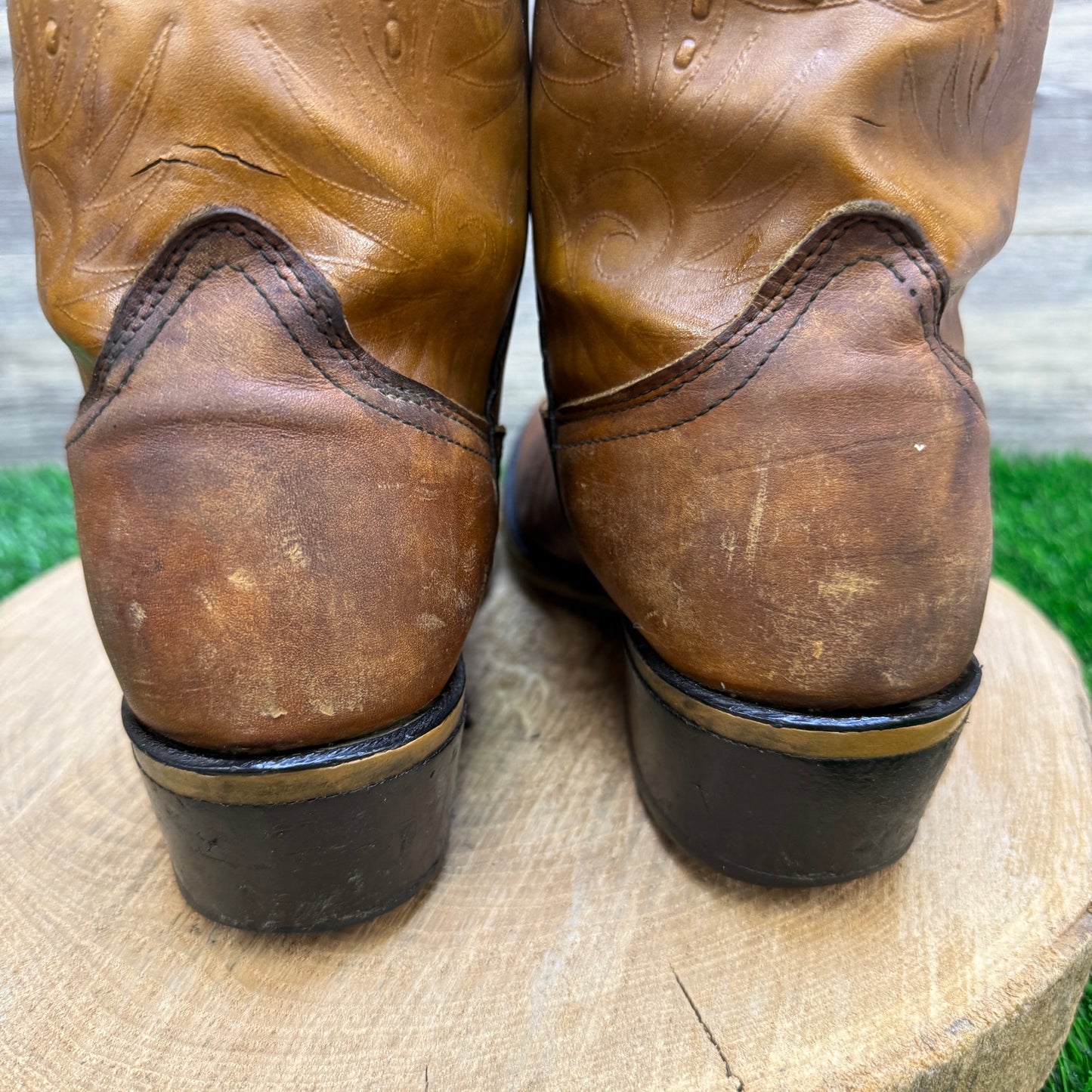 Acme Men - Size 9D - Vintage Tan Cowboy Boots Style 157