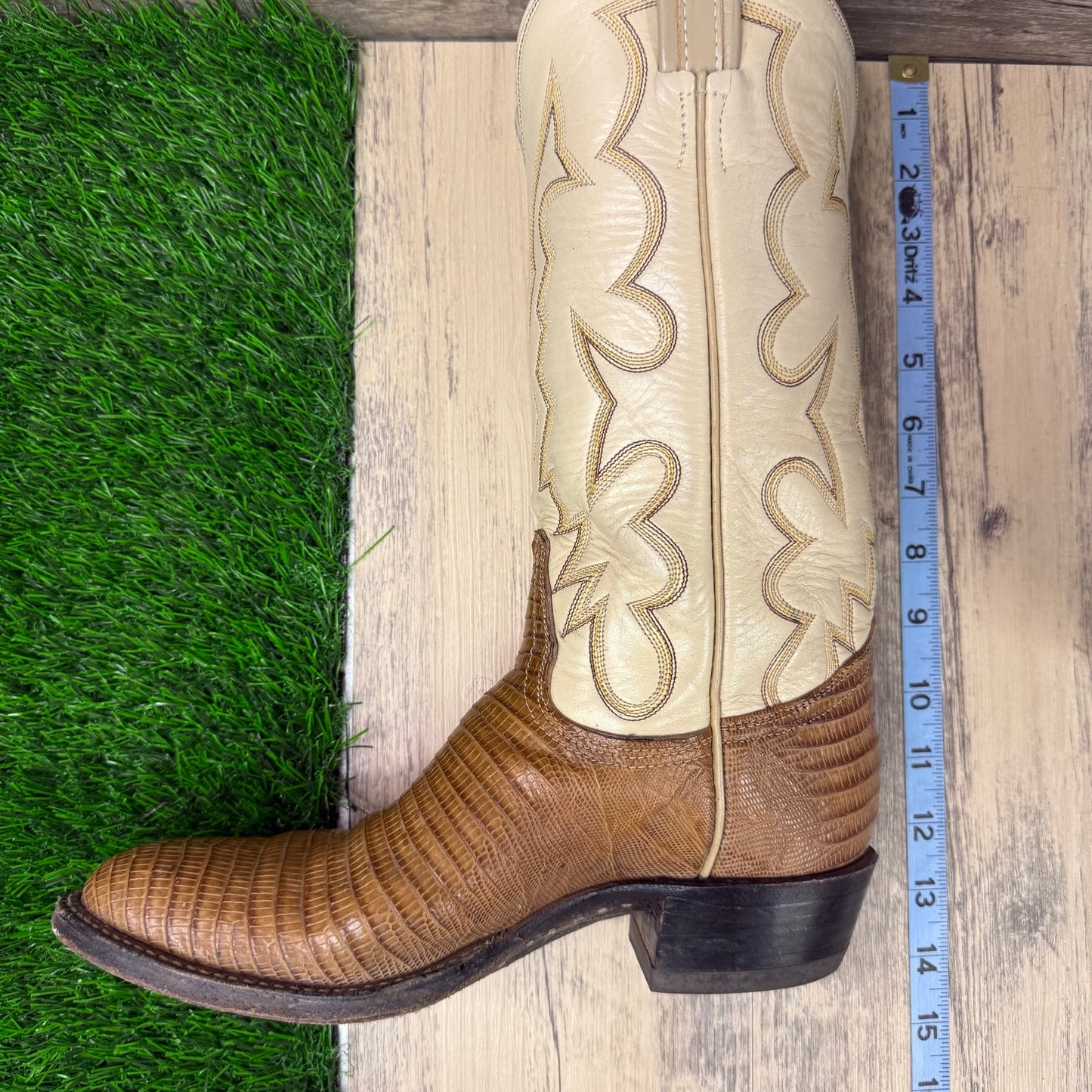 Tony Lama Women - Size 6.5B - Vintage Tan/Cream Lizard Cowboy Boots Style 01453