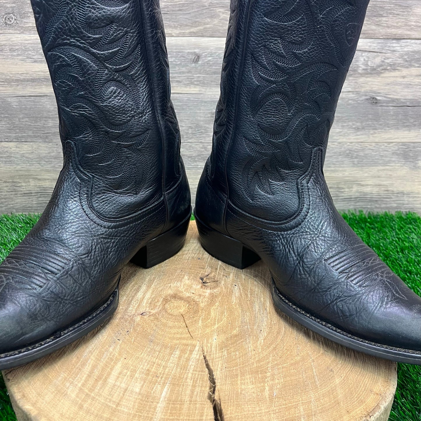 Ariat Men - Size 10EE - Black Heritage Cowboy Boots Style 10002218