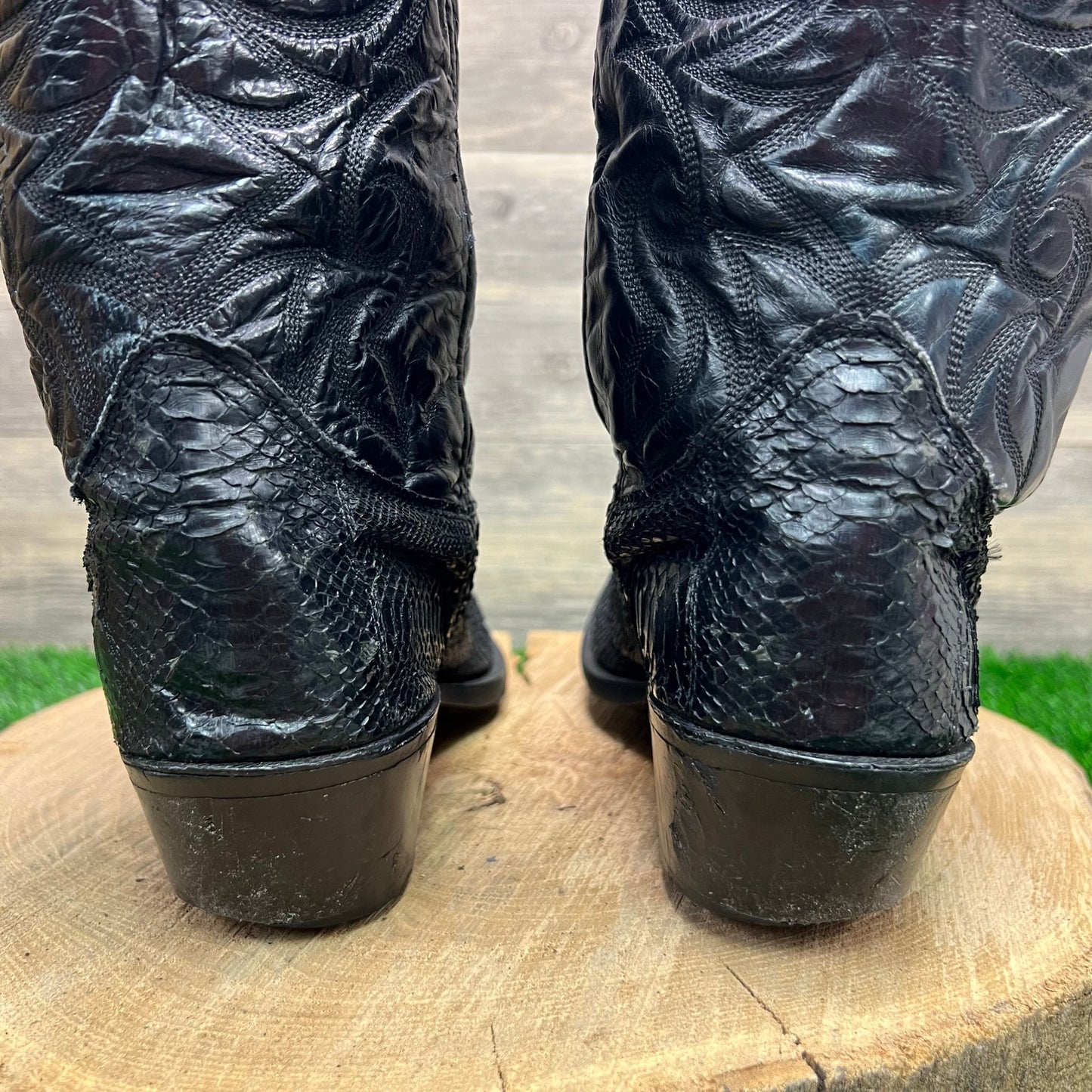 Acme Men - Size 9.5D - Black Snakeskin Cowboy Boots 16136