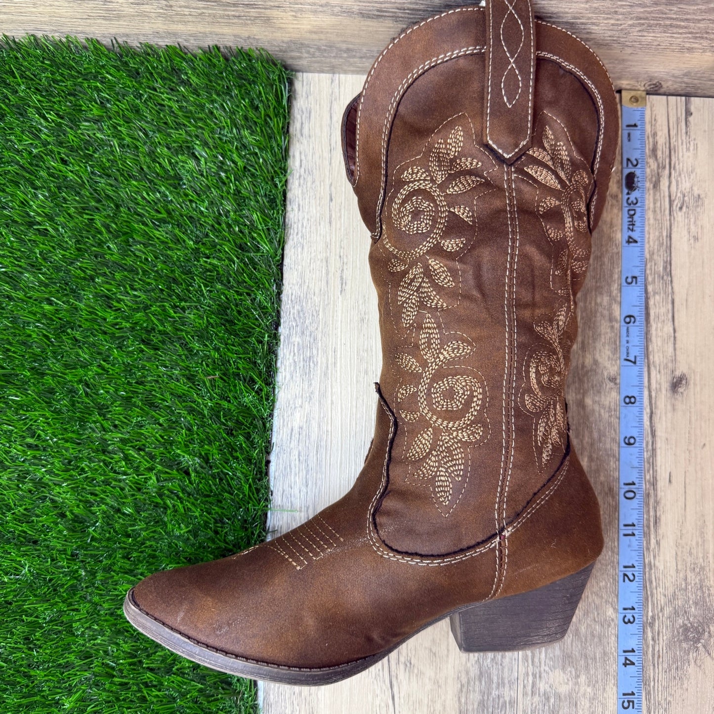 Rampage Women - Size 7.5M - Brown Soft Faux Suede Cowboy Boots 429105