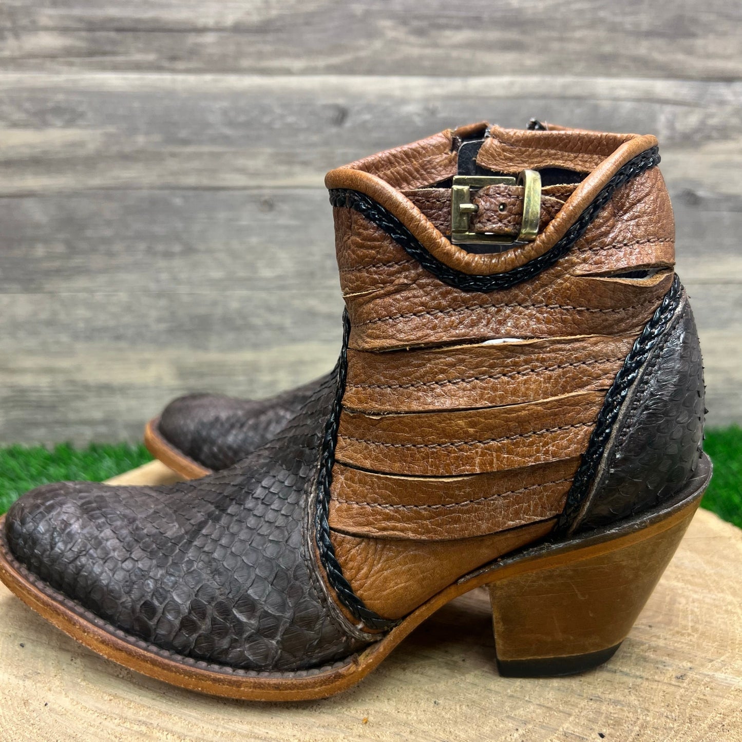 Veari Women - Size 6.5 - Brown Two Tone Snake Zipper Ankle Boots