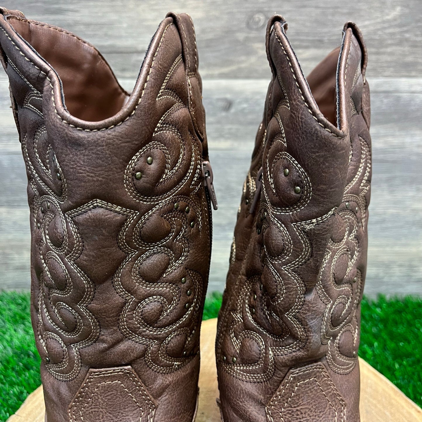 Cat & Jack Youth - Size 3 - Brown Studded Faux Leather Zipper Boots 17730
