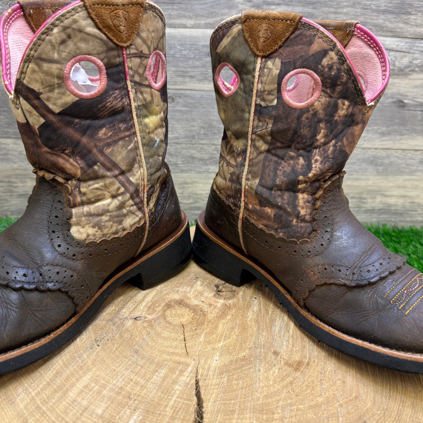 Ariat Women - Size 7B - Brown/Camo Cowboy Boots Style 10006854