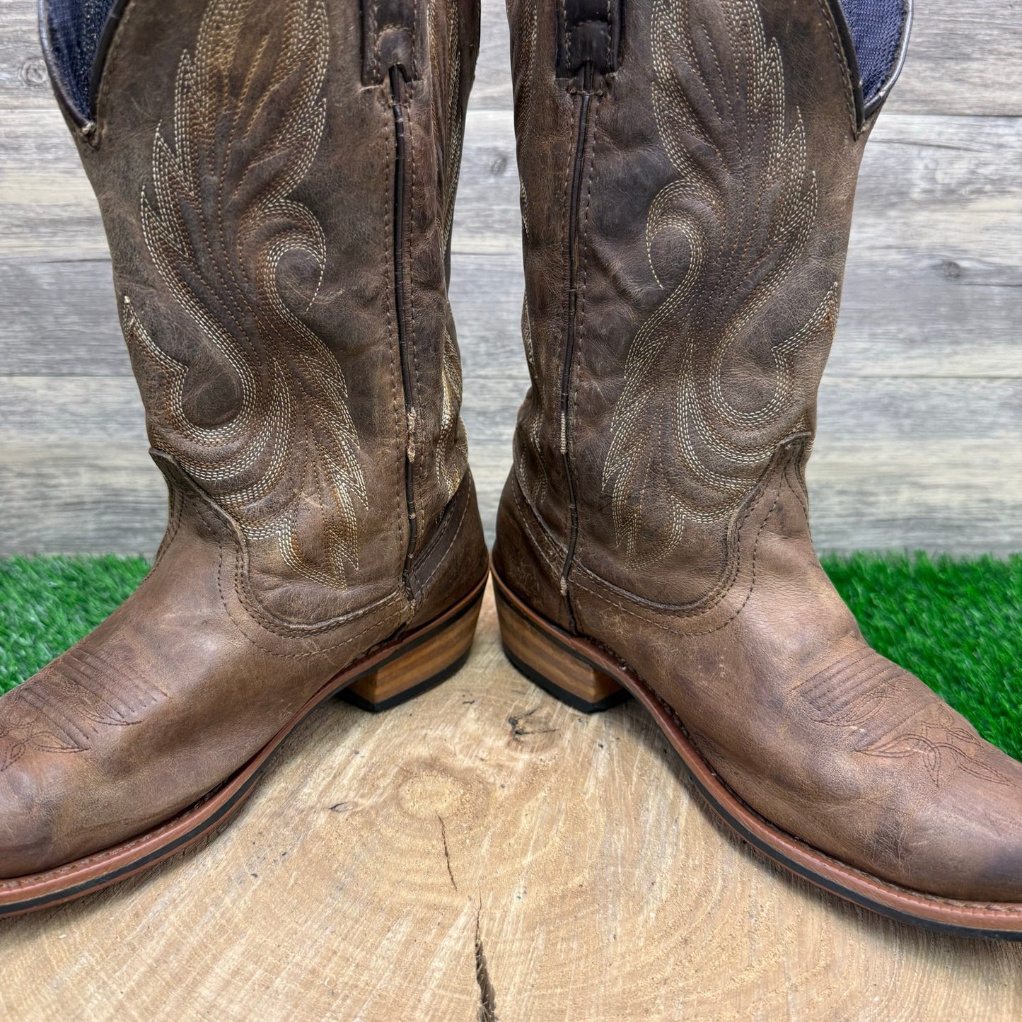 Laredo Women - Size 8M - Brown Cowboy Boots Style 51074