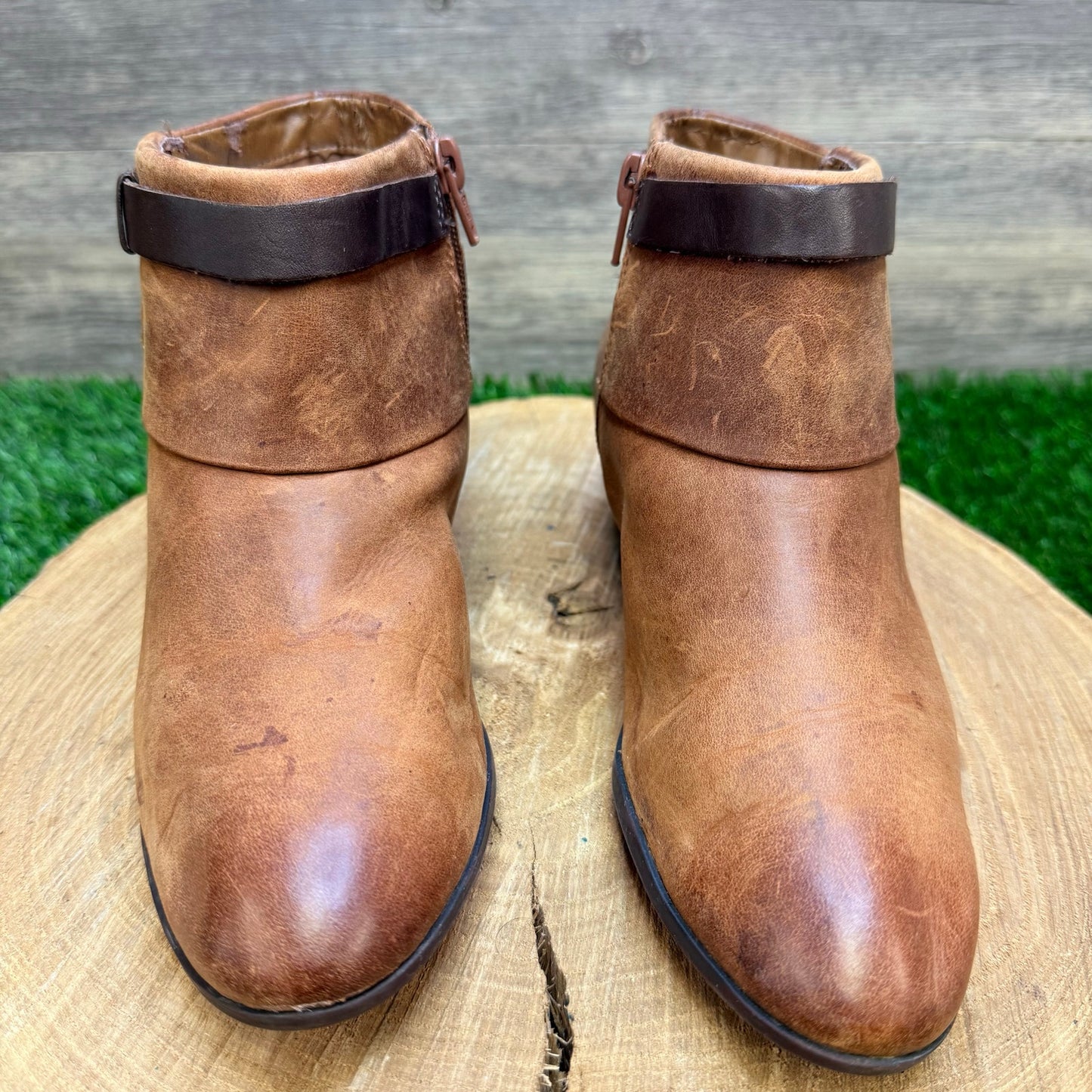 Clarks Women - Size 5M - Tan Ankle Strappy Zipper Boots