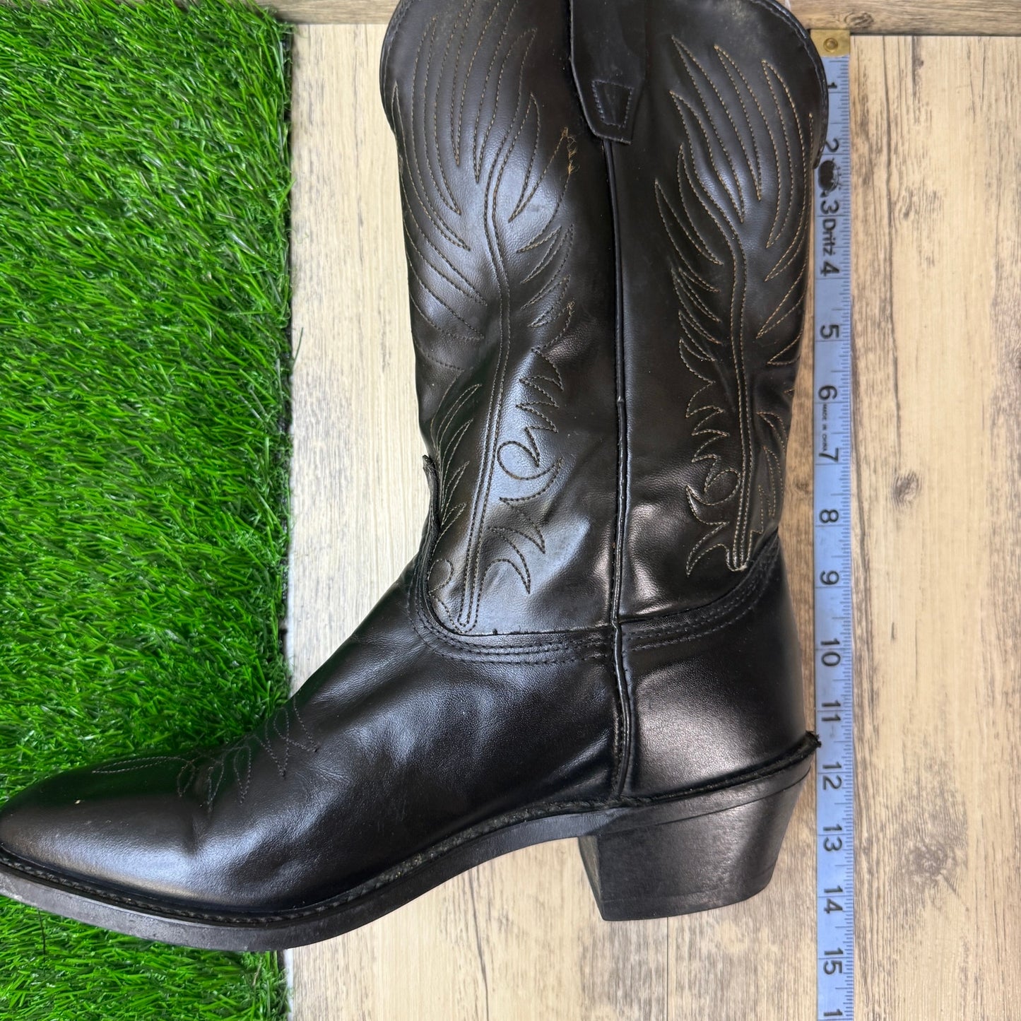 Durango Men - Size 9.5D - Vintage Black Western Cowboy Boots Style 18002