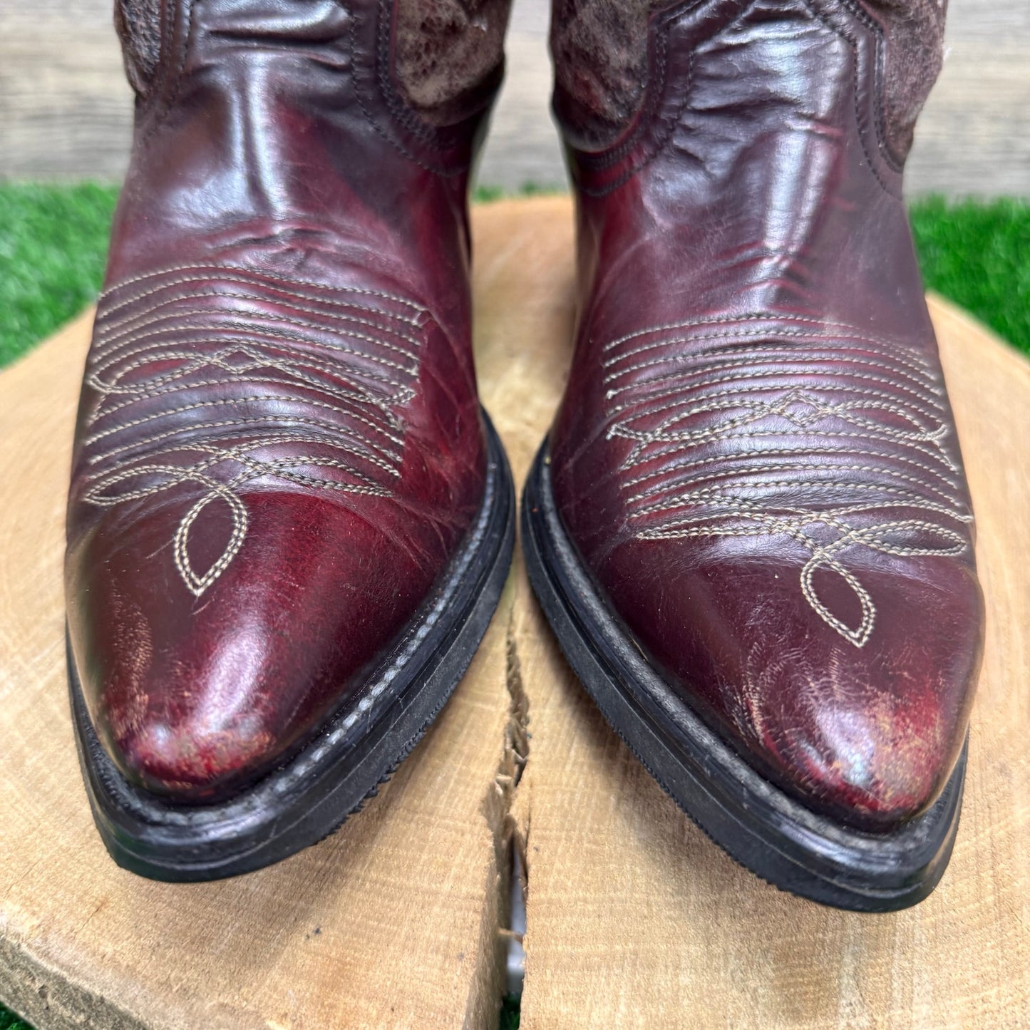 Acme Men - Size 8.5EW - Vintage Burgundy Faux Leather Cowboy Boots Style 4698