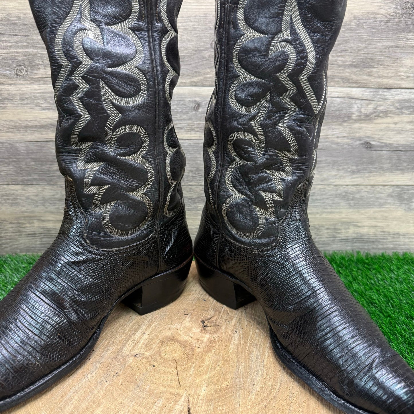 Tony Lama Men - Size 11D - Vintage Chocolate Lizard Cowboy Boots Style 8012