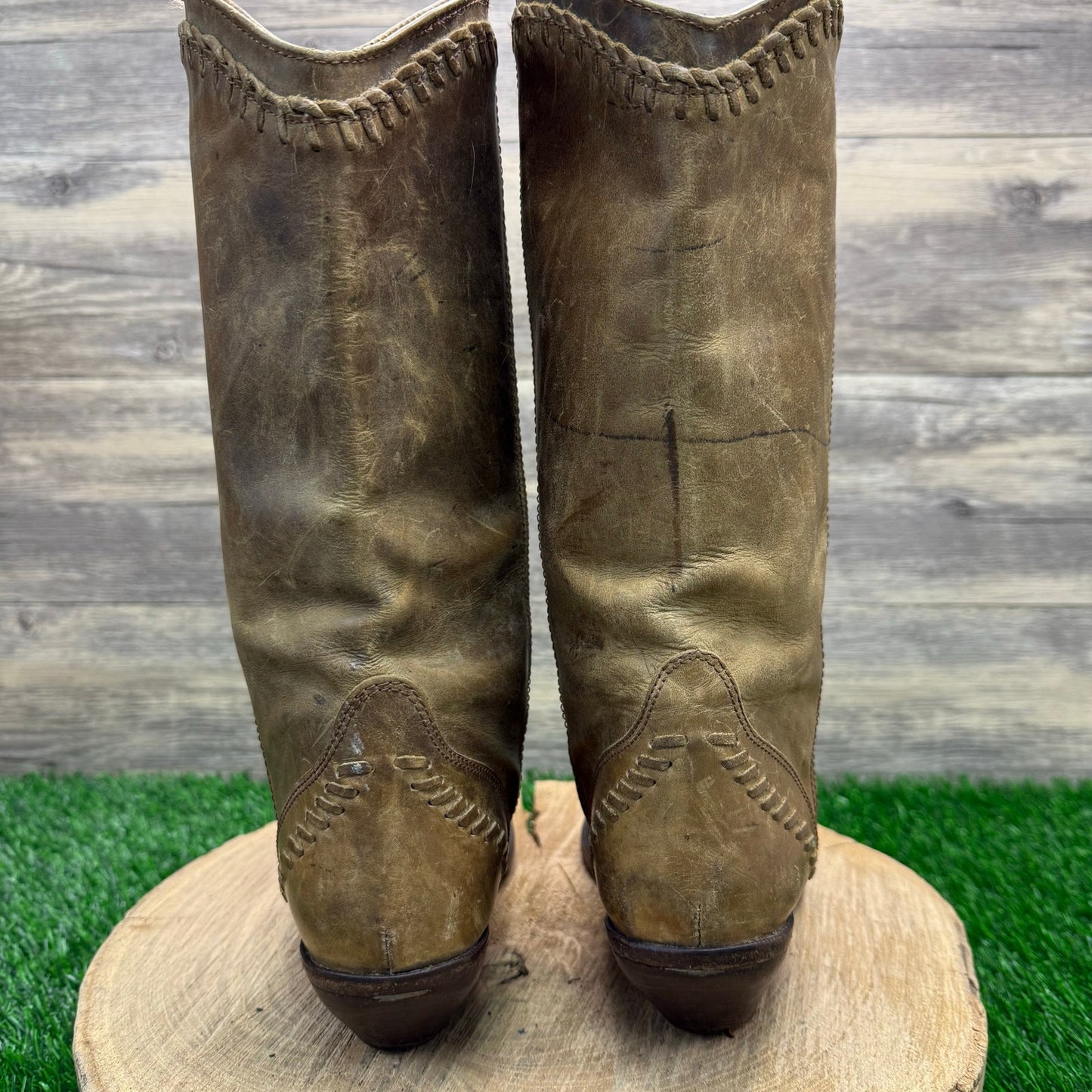 Zodiac Women - Size 9 - Vintage Tan Whip Stitch Cowboy Boots