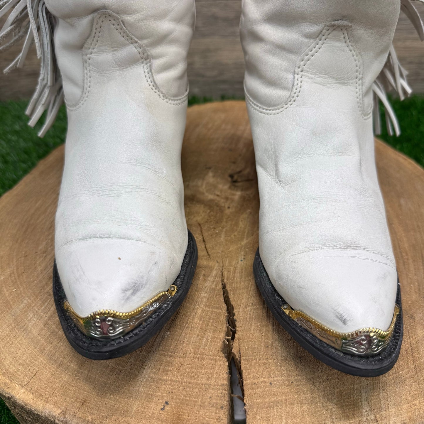 Capezio Women - Size 5M - Vintage White Fringe Toe Plate Cowboy Boots L699